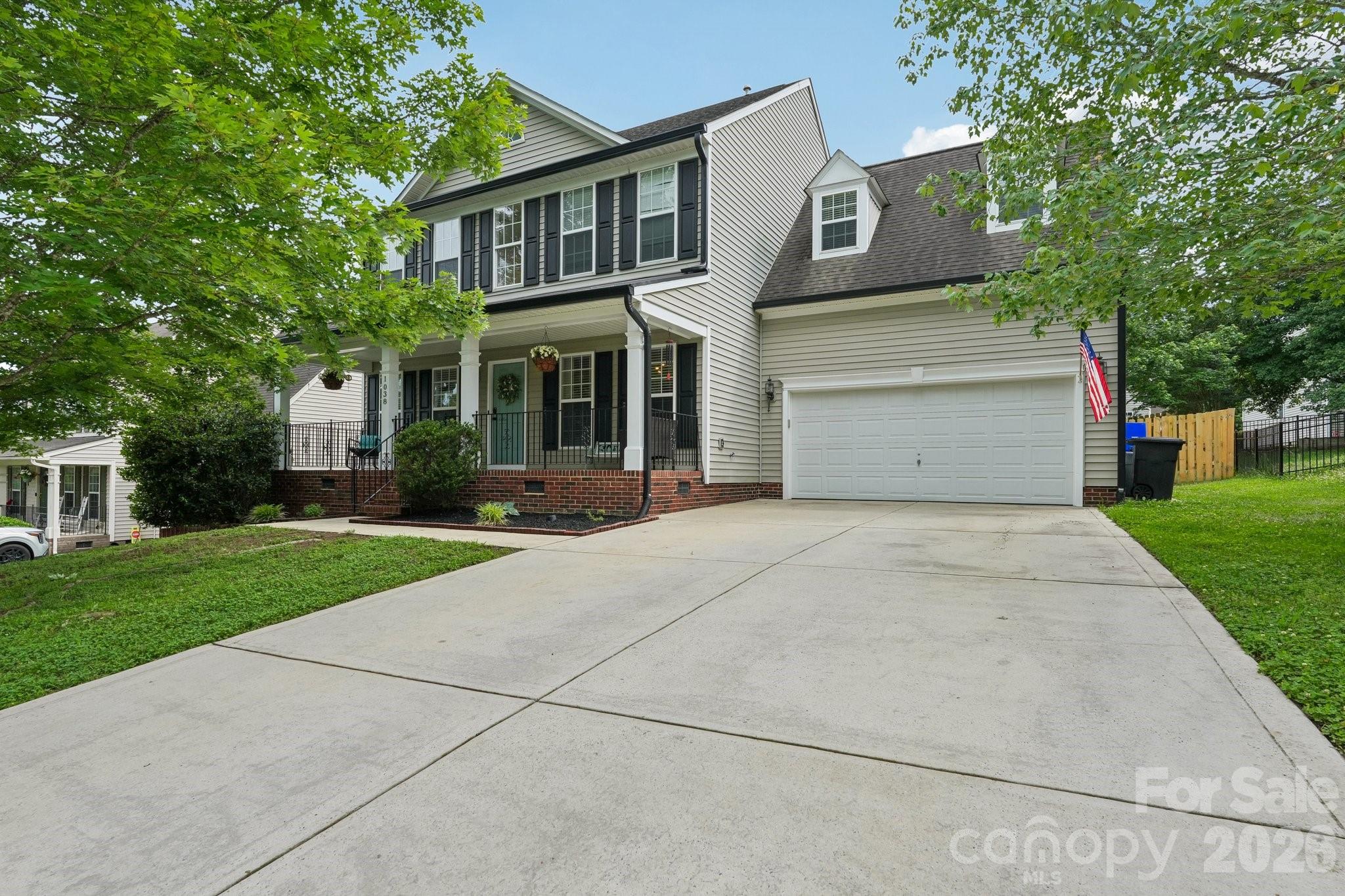 Welcome to this spacious and inviting home nestled in the sought-after Lake Wylie area of Clover in the highly regarded Clover School District. This 4-bedroom, 2.5-bath home provides the perfect blend of comfort and functionality. Home features a well-designed layout with generous living areas, ideal for both everyday living and entertaining. The main level offers ample space to include an office with french doors, a formal dining room, breakfast nook, living room with gas fireplace, and additional space that can serve as a playroom or media room, with sliding doors out to the spacious deck. The upper level provides private bedroom retreats, including a large primary suite with tray ceilings, primary bath to include a walk-in shower and soaking bathtub, and a customized walk-in closet. There is a community pool, playground, and boat storage is available.  Enjoy being just minutes from Lake Wylie, where outdoor recreation awaits, including boating, fishing, and waterfront dining.  You’re also a short drive to Allison Creek Park, a local favorite for camping, kayaking, boating, fishing, walking trails, playgrounds, picnic shelters, and peaceful waterfront views.   The location also offers a convenient commute to Charlotte, providing the perfect balance of serene suburban living and city accessibility. 

Replaced Water Heater 2025, Dishwasher 2023, Garbage Disposal 2025, 2 split HVAC systems installed March 2022 & October 2019, new gutters installed March 2026, solar panels installed Aug 2021. Stove and Refrigerator replaced within the last 5 years.  Freshly painted ceilings in the foyer, living room, kitchen, and hallways.  Home includes a water filtration system, and the bedroom over the garage wired for a 5-speaker Dolby Surround system. The garage includes a workbench, storage, and an extra carved-out area for additional storage.