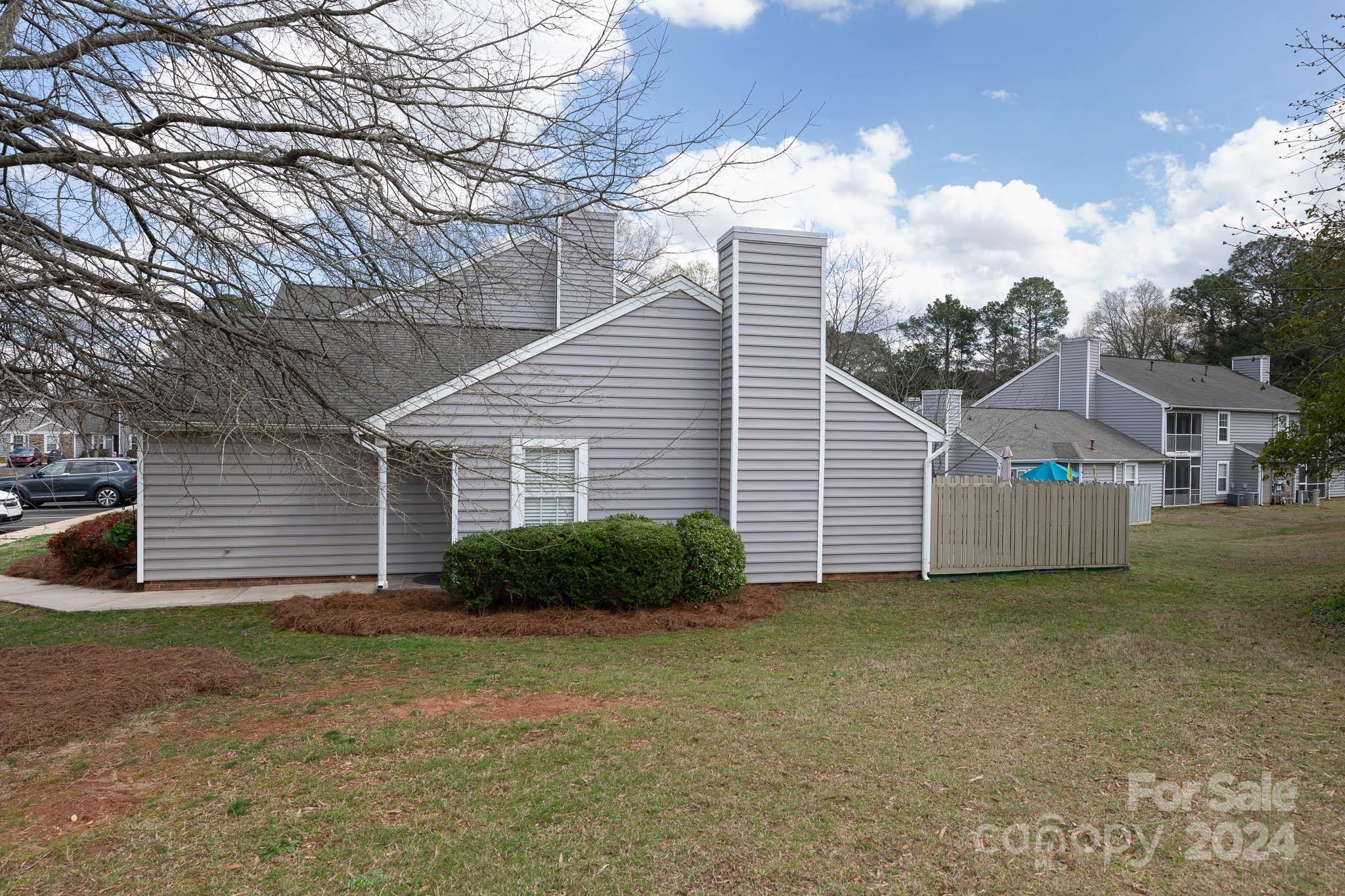 Fairlawn Villas - Residential