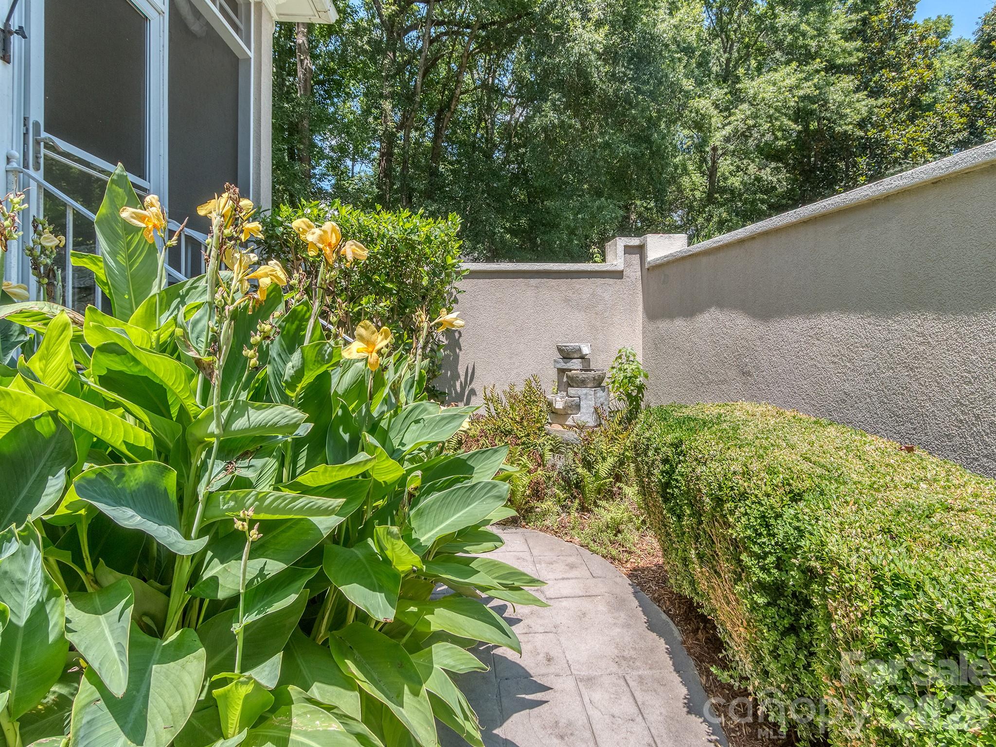 Walden Pond - Residential