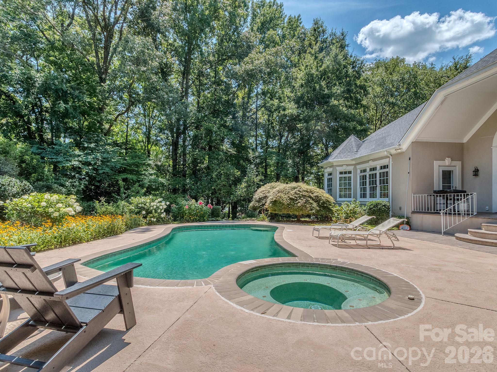 Walden Pond - Residential