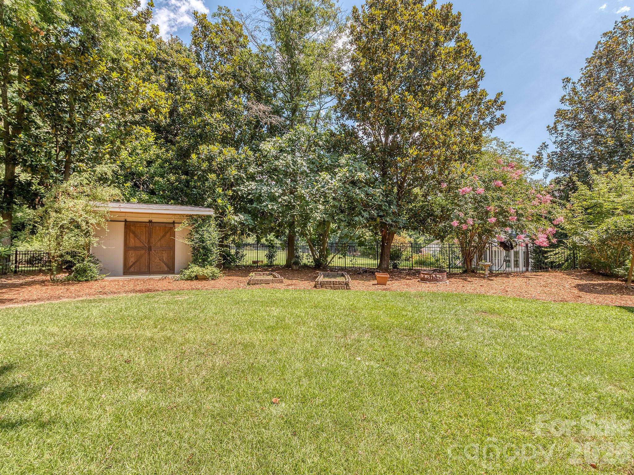 Walden Pond - Residential