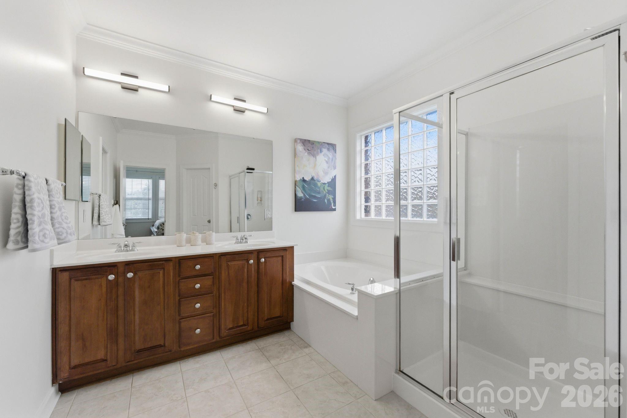 Hollister - Residential