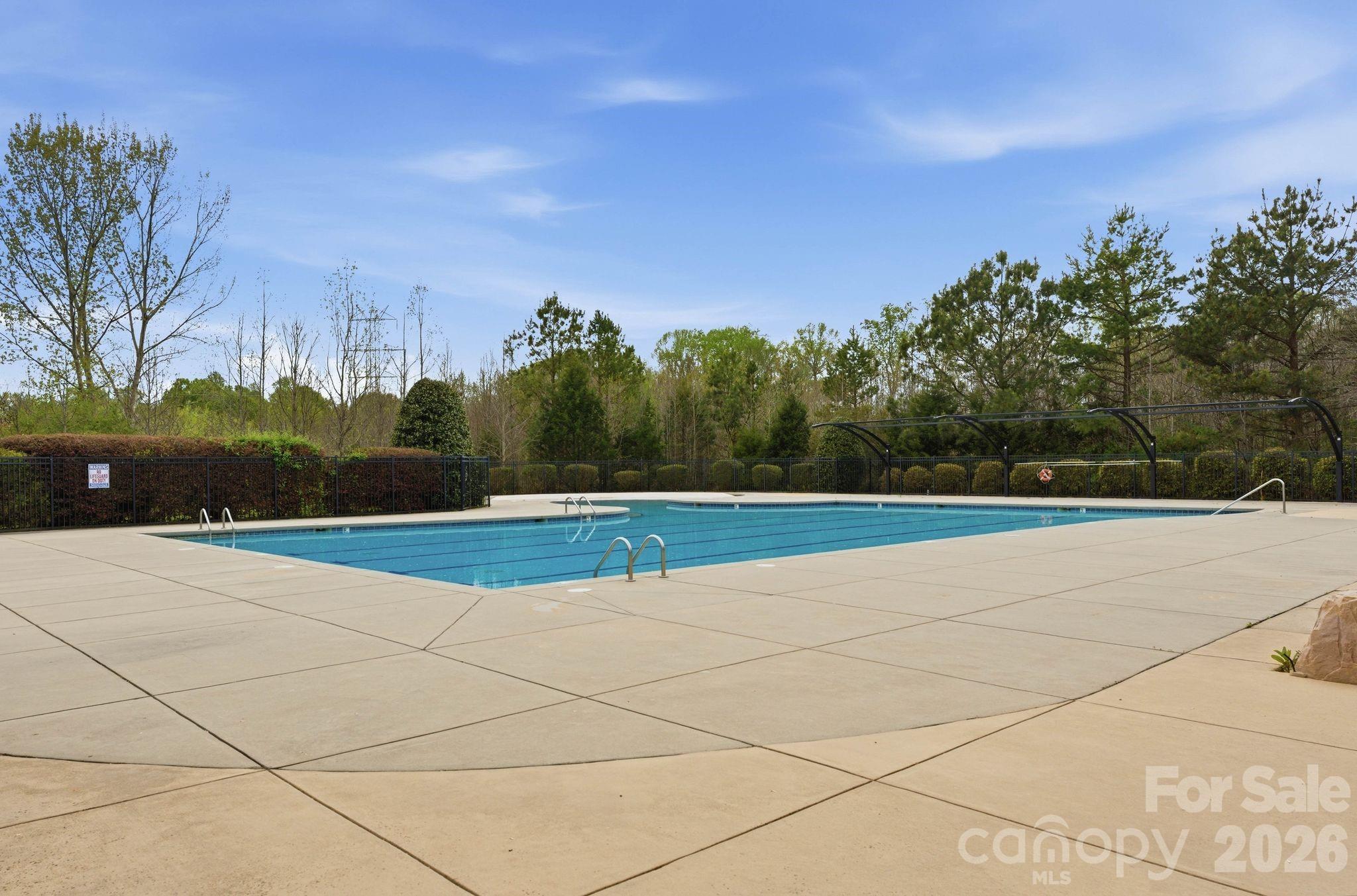 Hollister - Residential