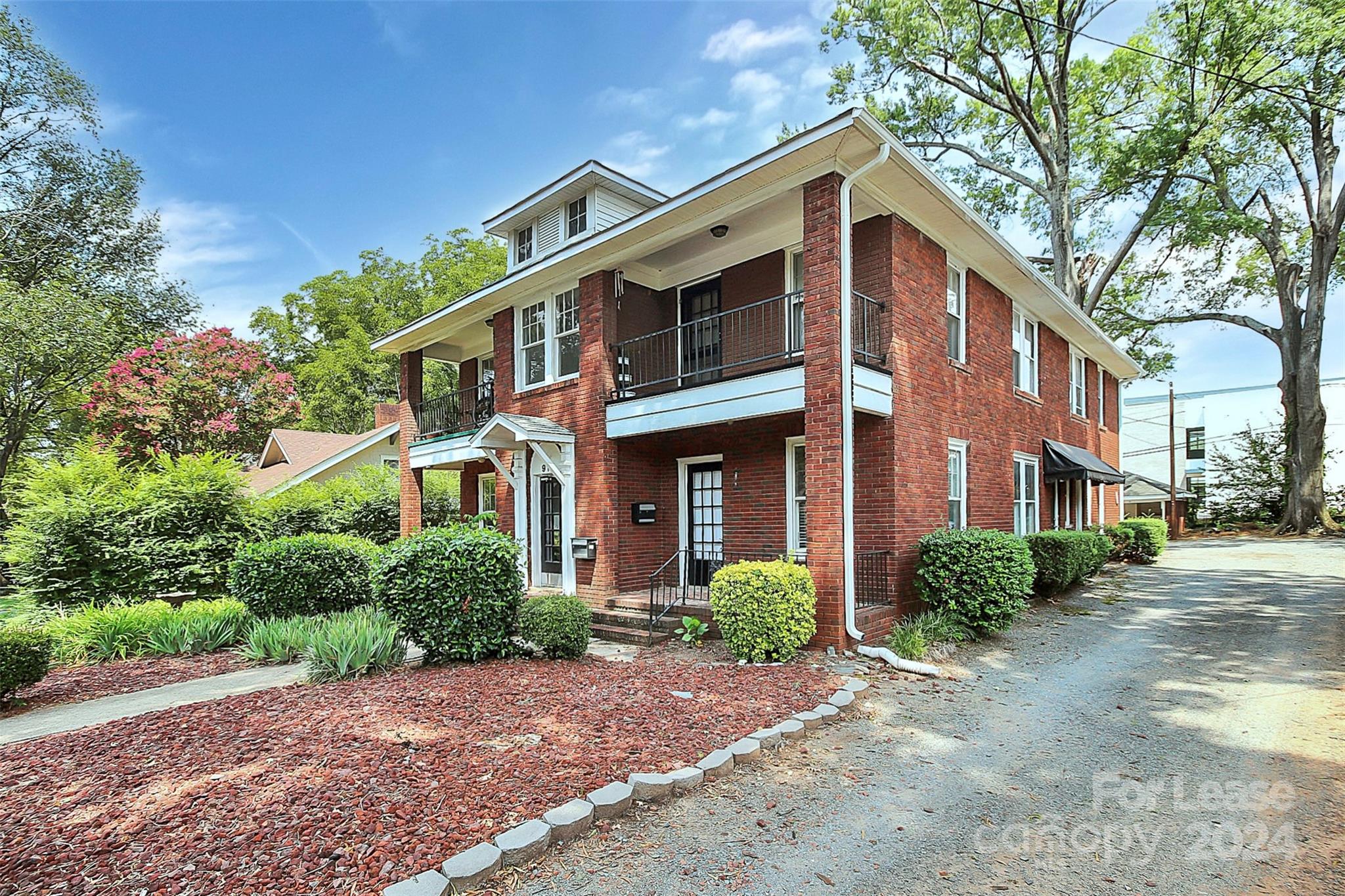 Elizabeth - Residential Lease