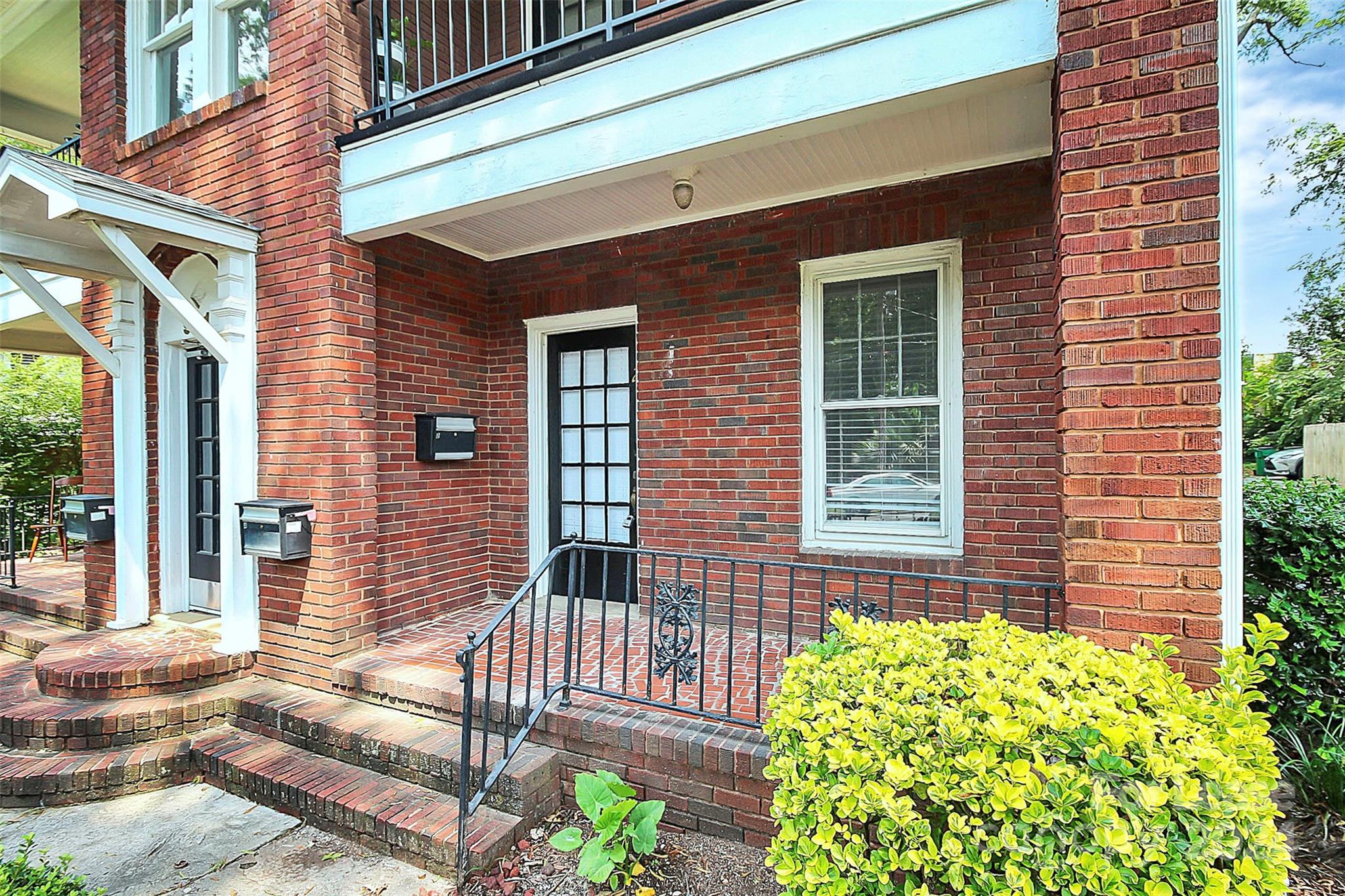 Elizabeth - Residential Lease