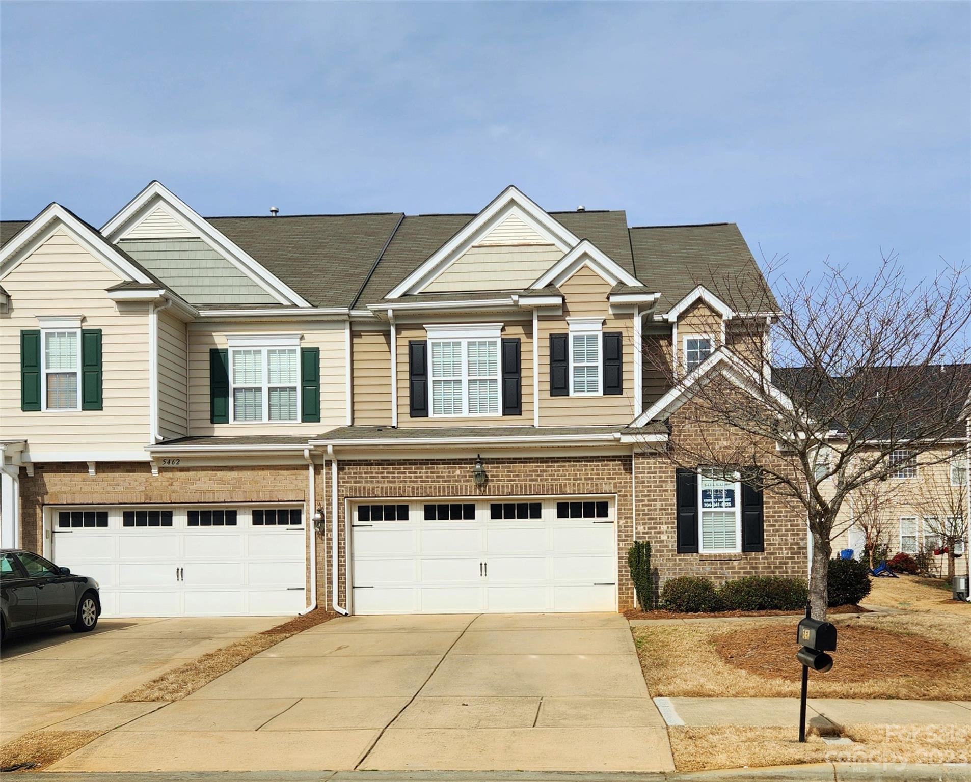 Desirable location in Stone Creek Ranch! This beautiful, end-unit townhouse offers an open floor plan with a 2 story foyer. Main floor has a spacious kitchen, breakfast area that opens to the cozy living room with a fireplace. An additional flex room can be used for an office, reading room or playroom. Upstairs, you will find the primary bedroom with en-suite bathroom and walking-in closet, 2 secondary bedrooms, bathroom and laundry room. All kitchen appliances come with the townhouse.  In-ground irrigation, HOA lawn maintenance. Fenced back patio for privacy. Location, location!  This neighborhood is perfectly located minutes from shopping, restaurants and easy access to I-485.