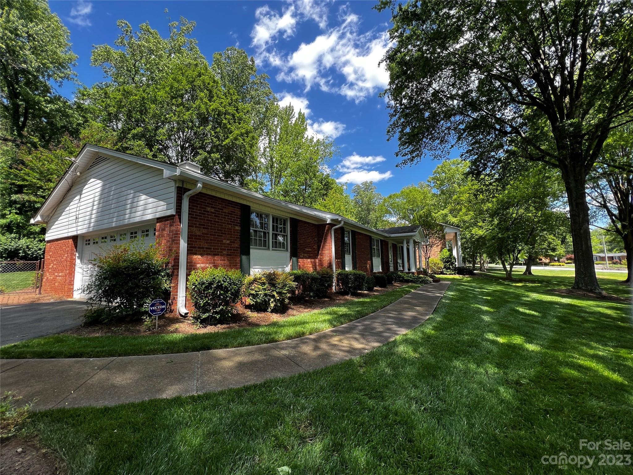 Meadowbrook - Residential