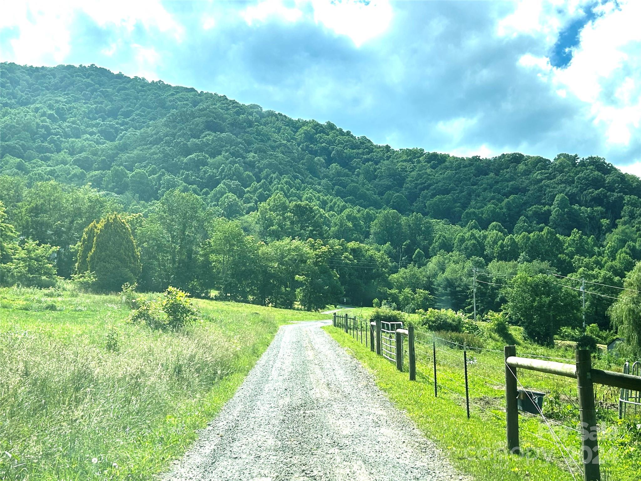 Split Pine Estates - Land