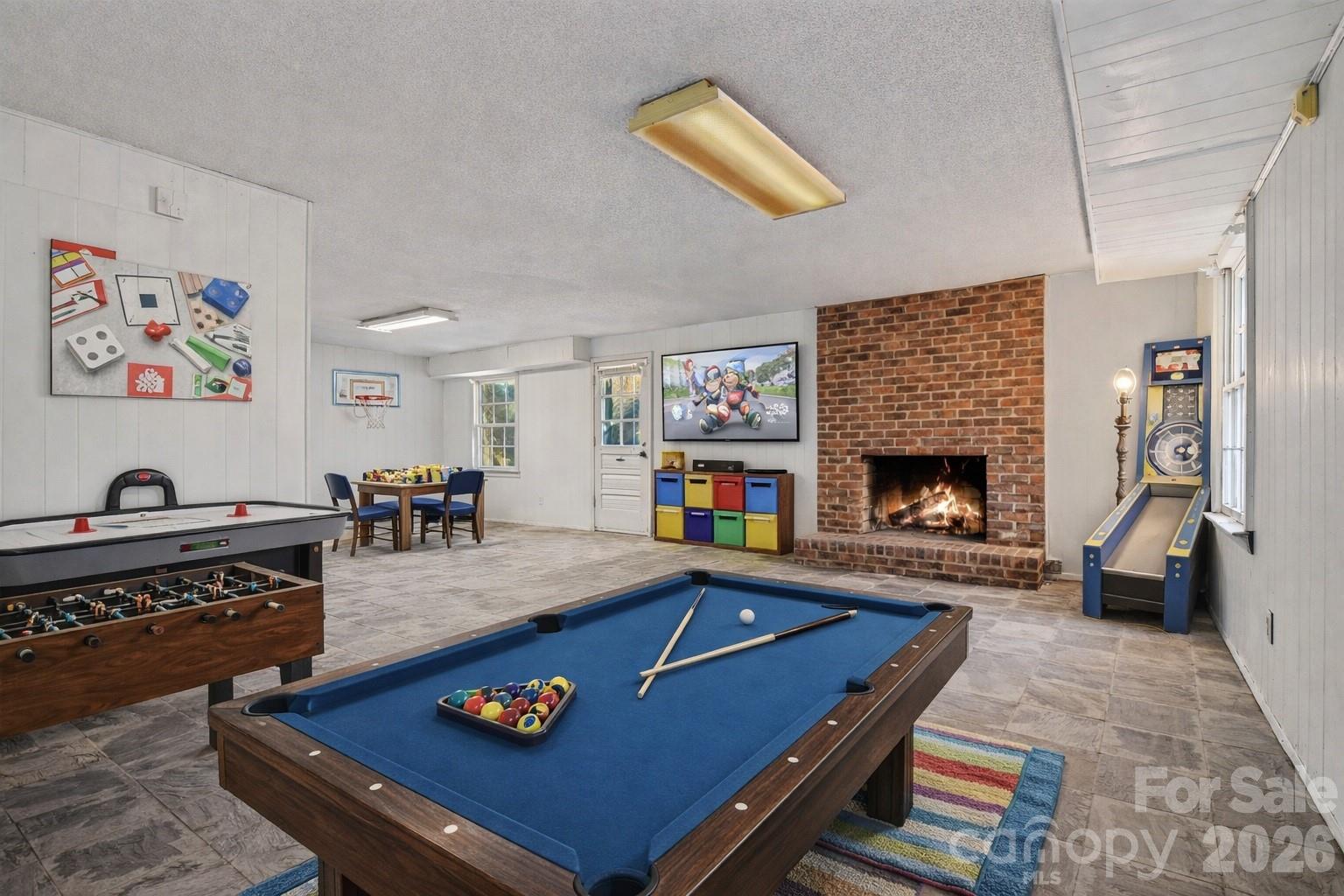 RAVENWOOD - Residential