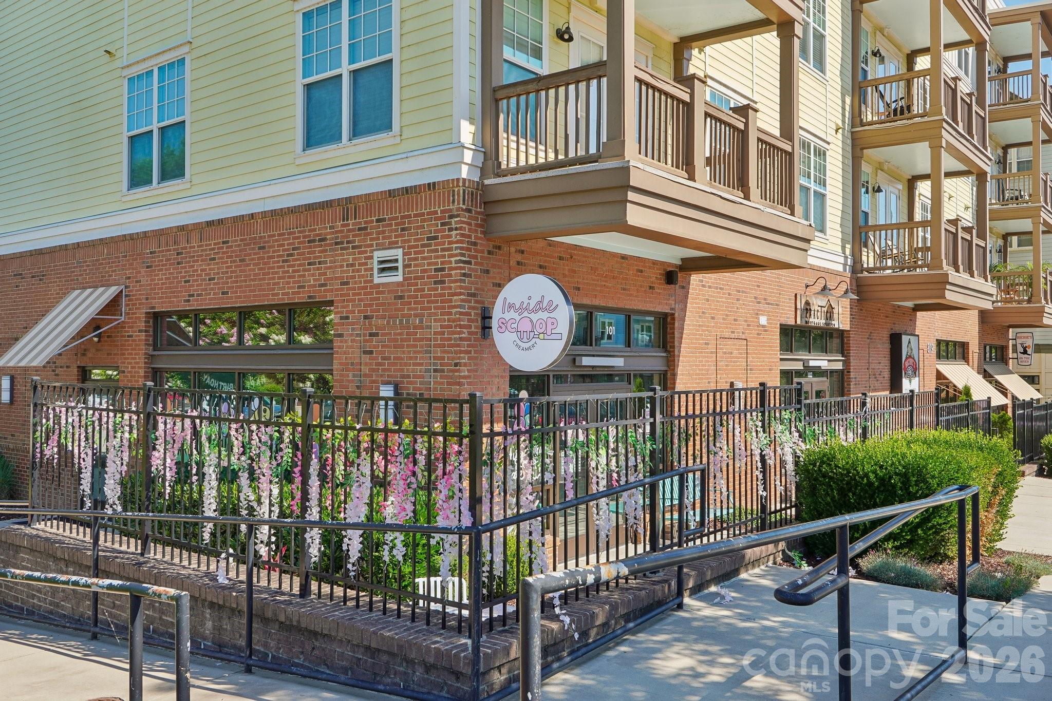 Riverwalk - Residential