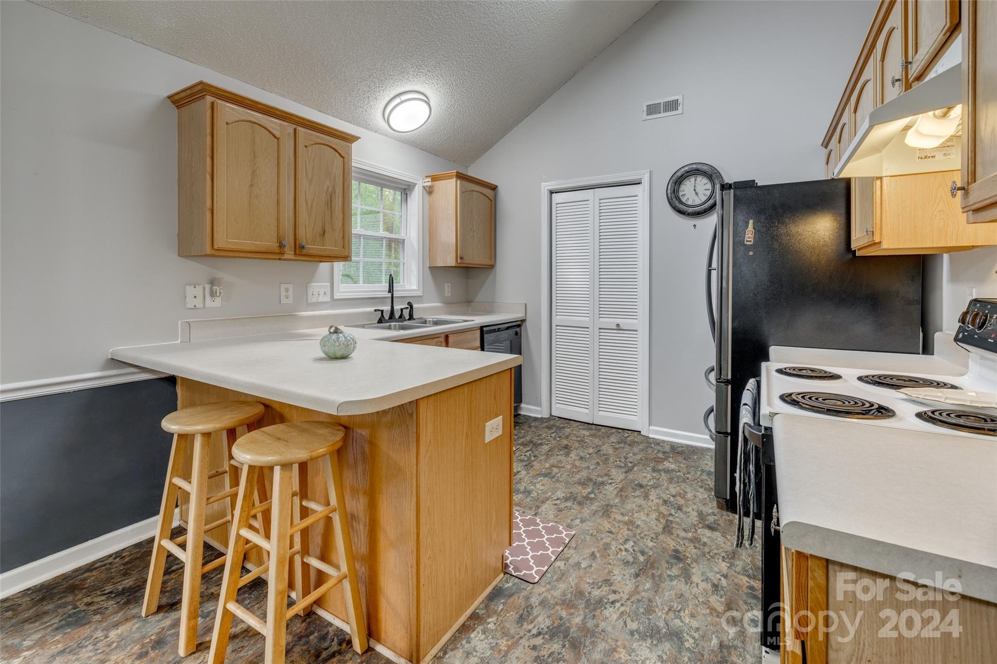 Lincoln Estates - Residential