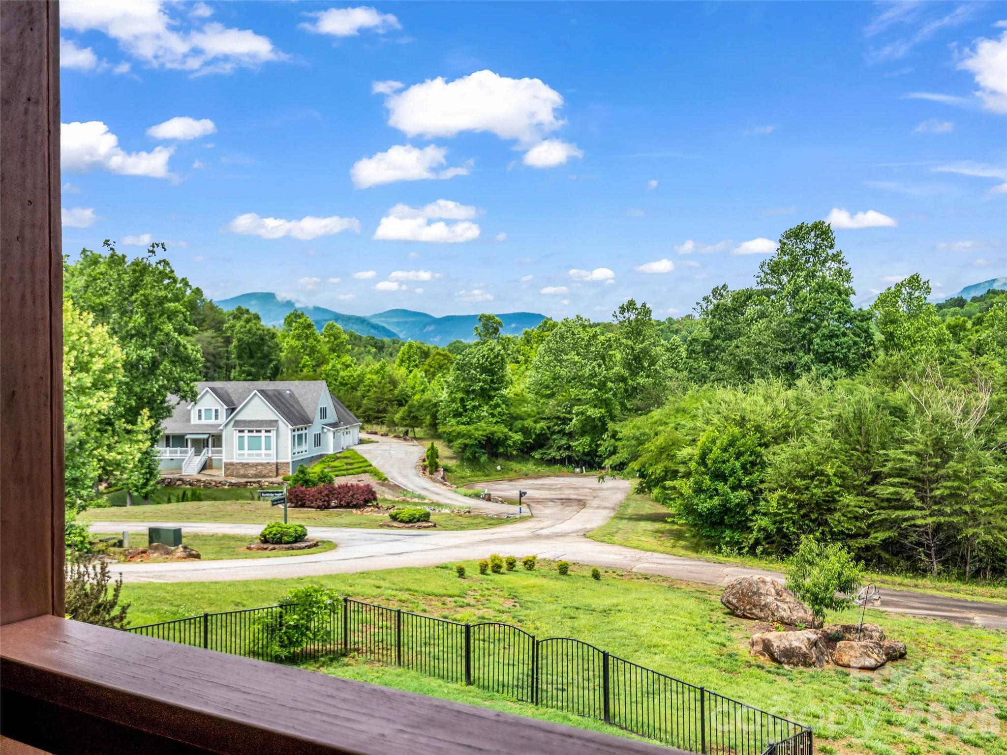 Vista At Bills Mountain - Residential