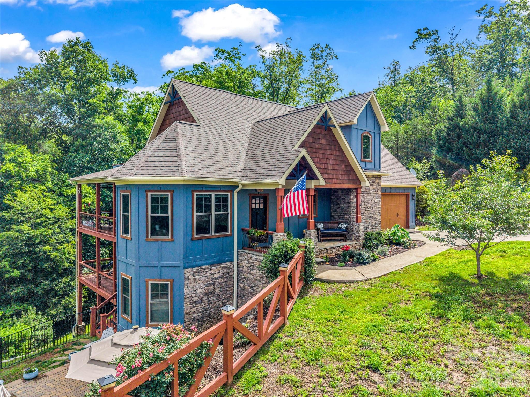Vista At Bills Mountain - Residential