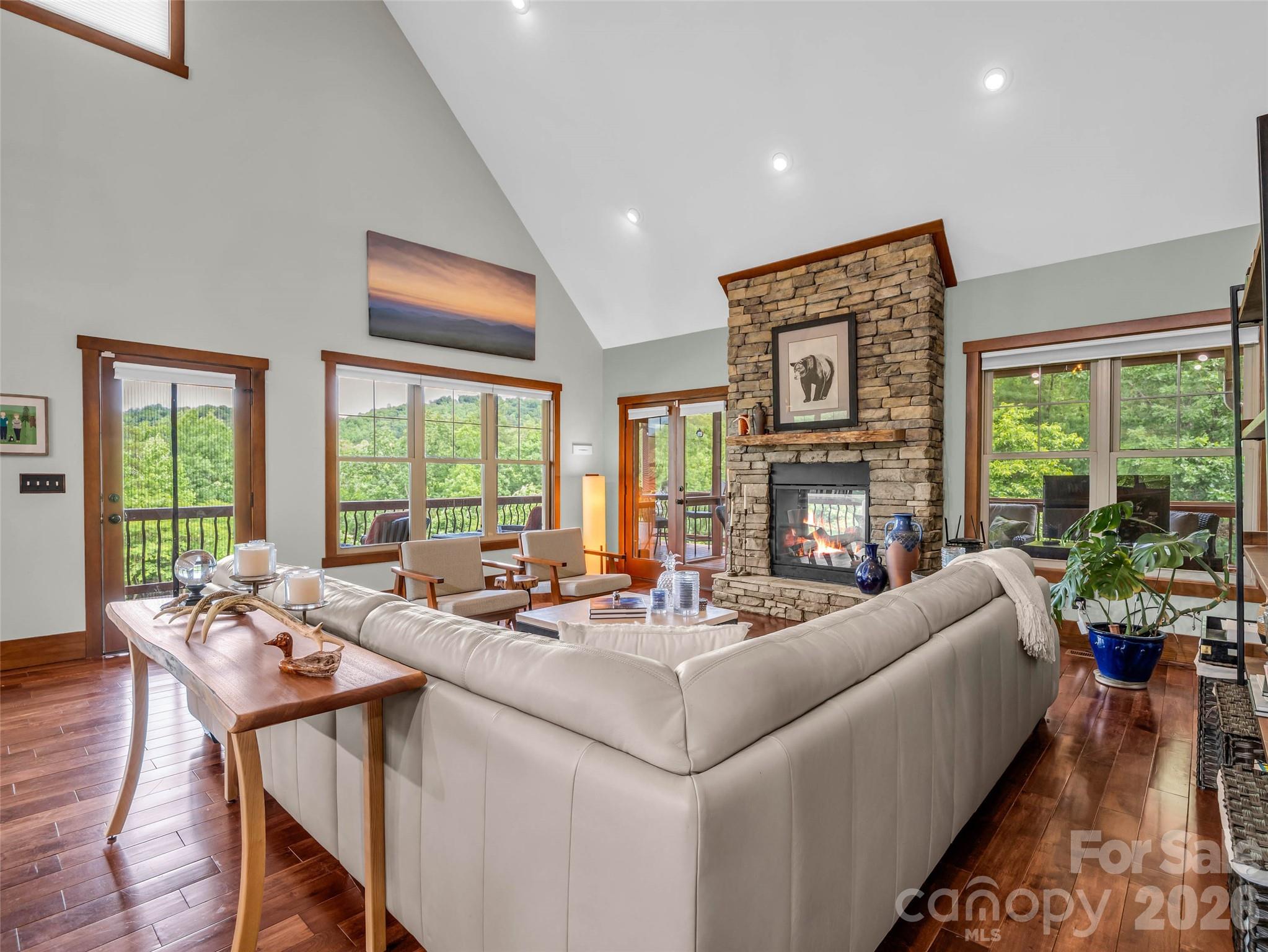 Vista At Bills Mountain - Residential