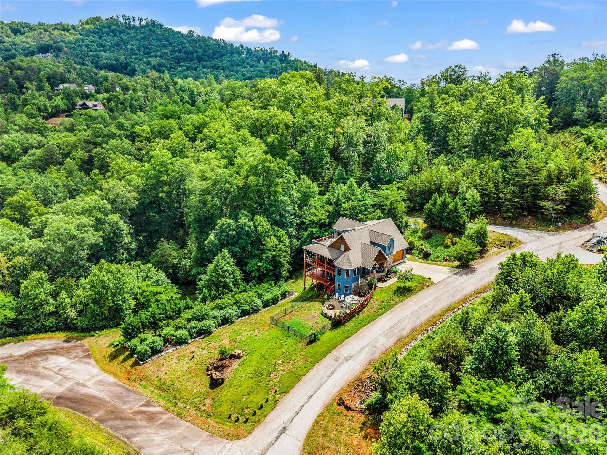 Vista At Bills Mountain - Residential