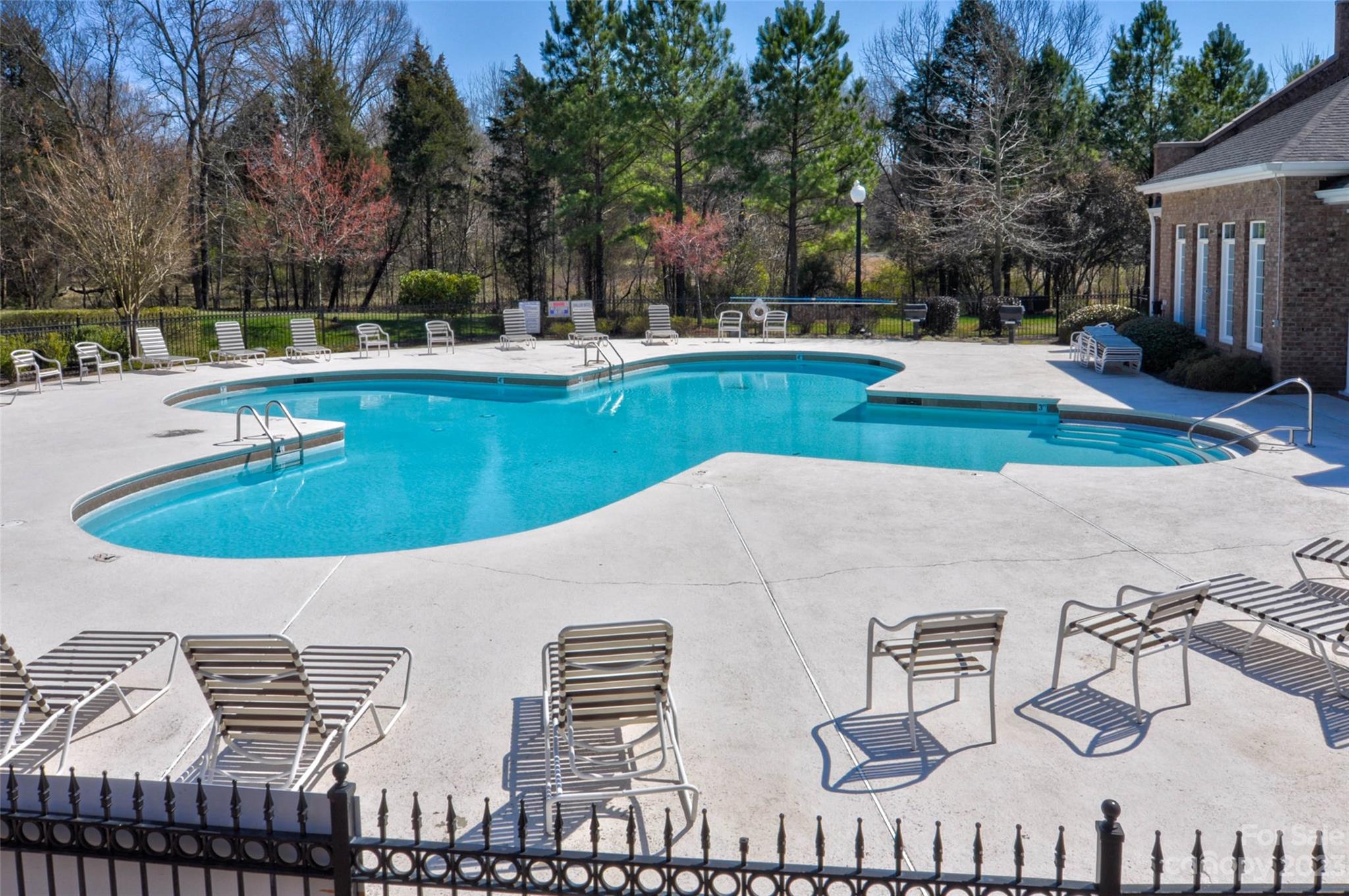Savannah Townhomes - Residential
