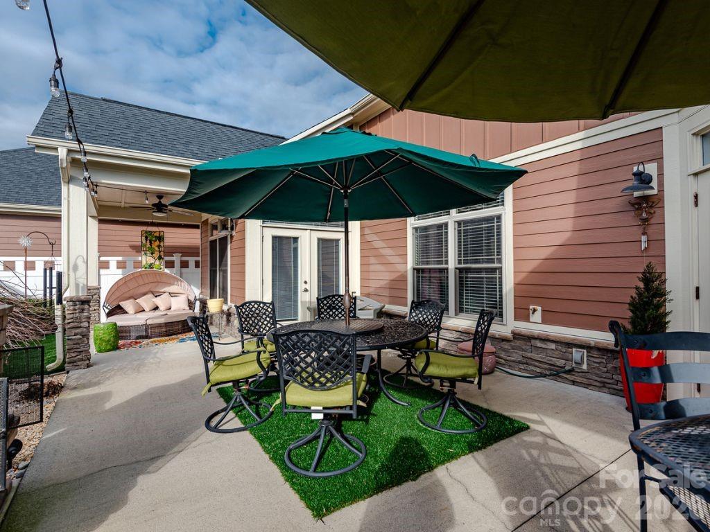 Vistas Of Westfield - Residential