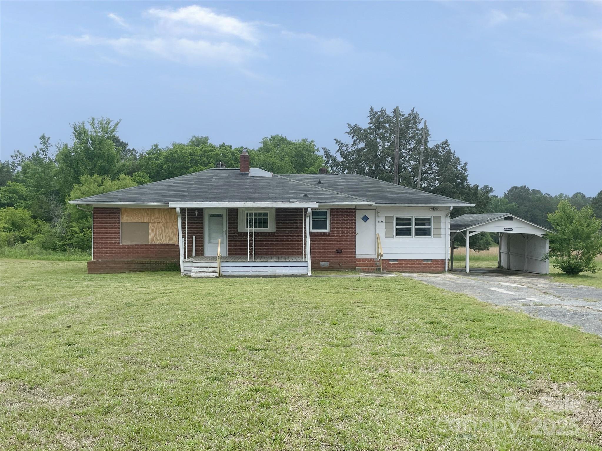 3 Bedroom Home on Flat spacious Lot. Kitchen includes Stove Refrigerator and Dishwasher/ Informal Dining area.
Separate 1 Car Carport.

This property has been placed in an upcoming event. Any post-auction offers will need to be submitted directly to the listing agent. Response within 3 business days. All properties are subject to a 5% buyer s premium pursuant to the Auction Participation Agreement and Terms & Conditions minimums will apply. Please contact listing agent for details on this property.