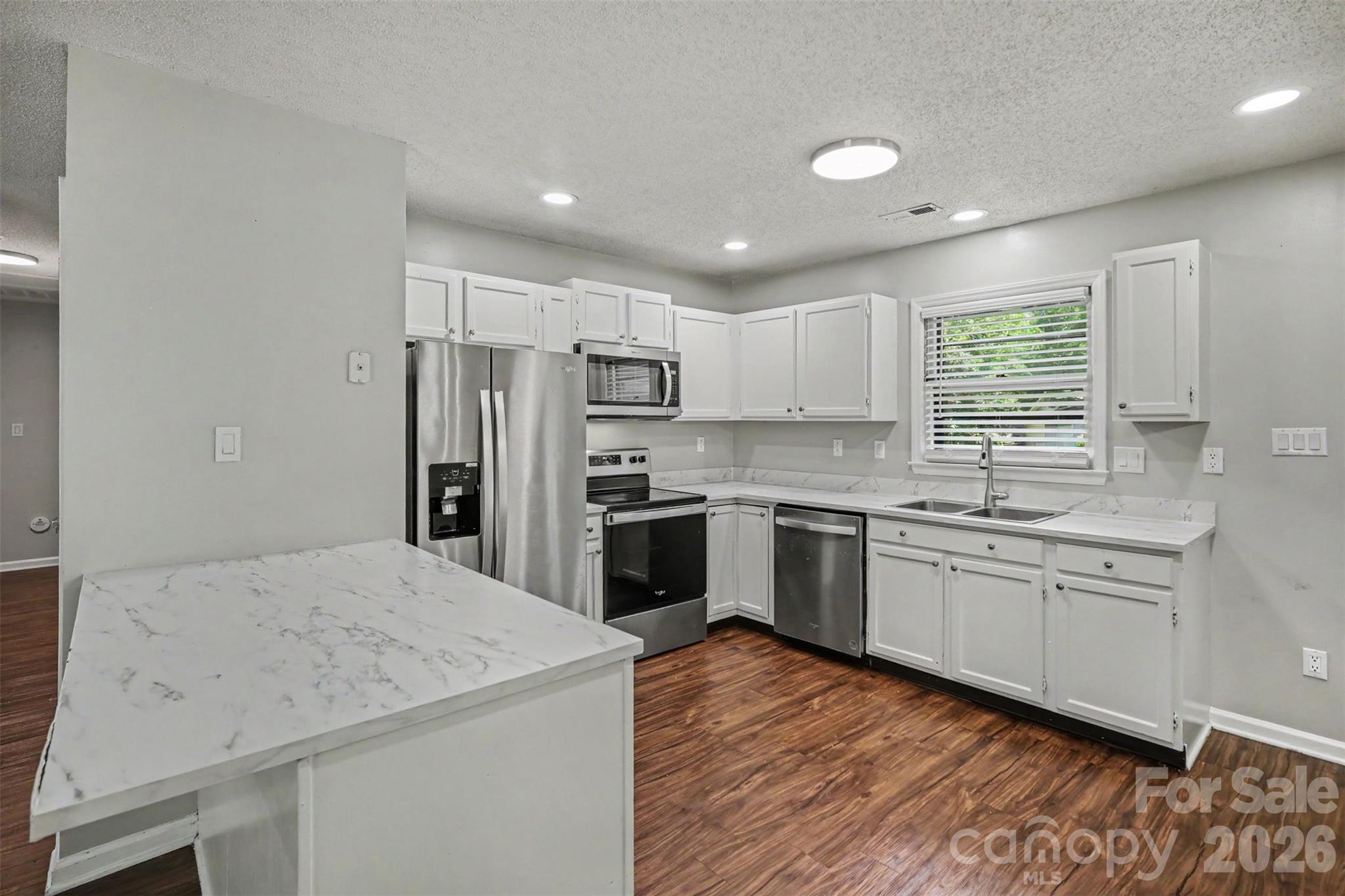 Mcalpine Woods - Residential