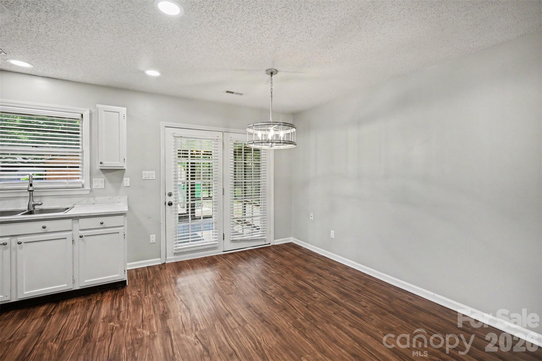 Mcalpine Woods - Residential