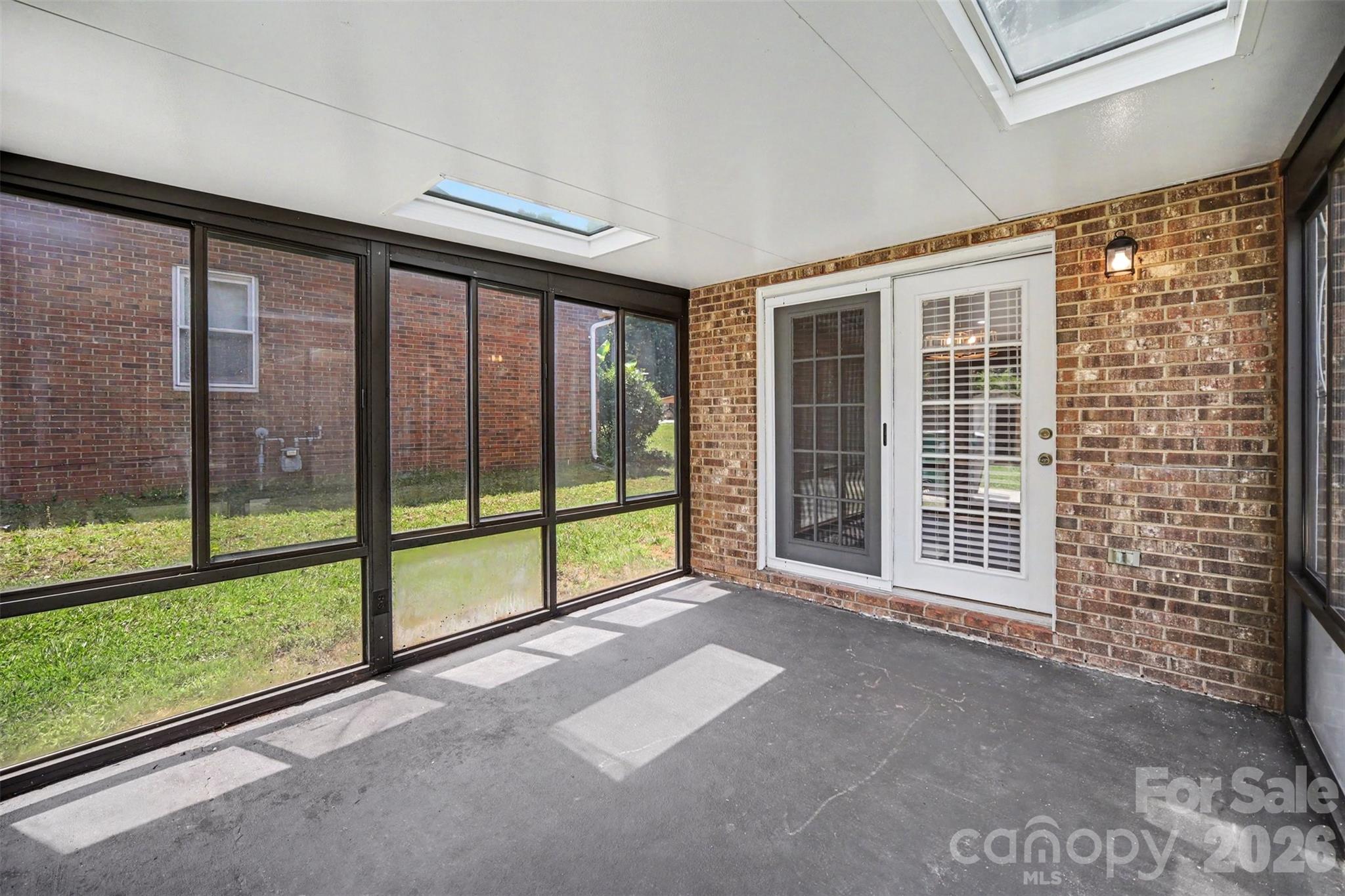 Mcalpine Woods - Residential