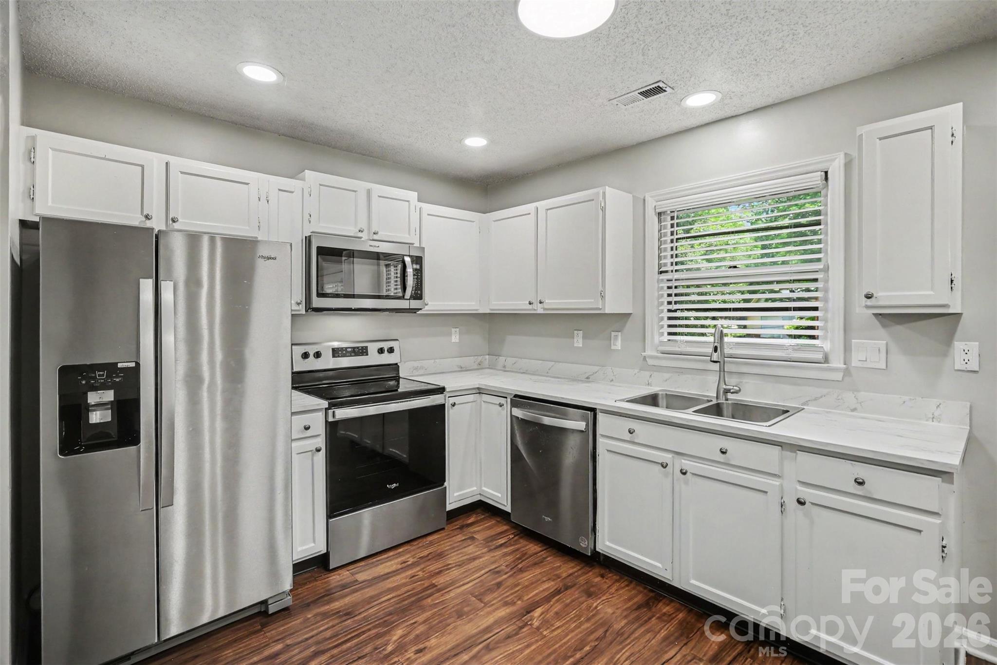 Mcalpine Woods - Residential