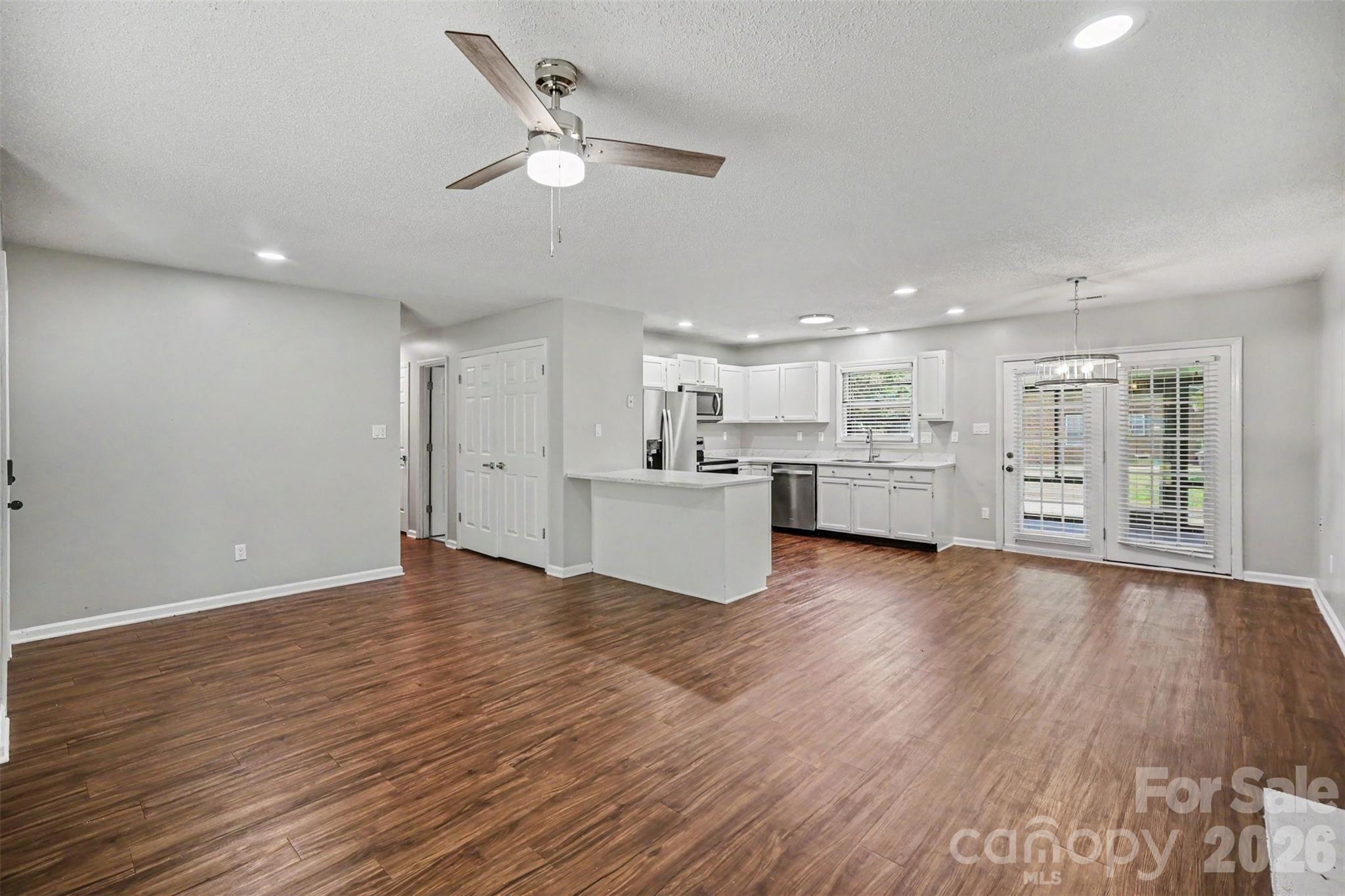 Mcalpine Woods - Residential