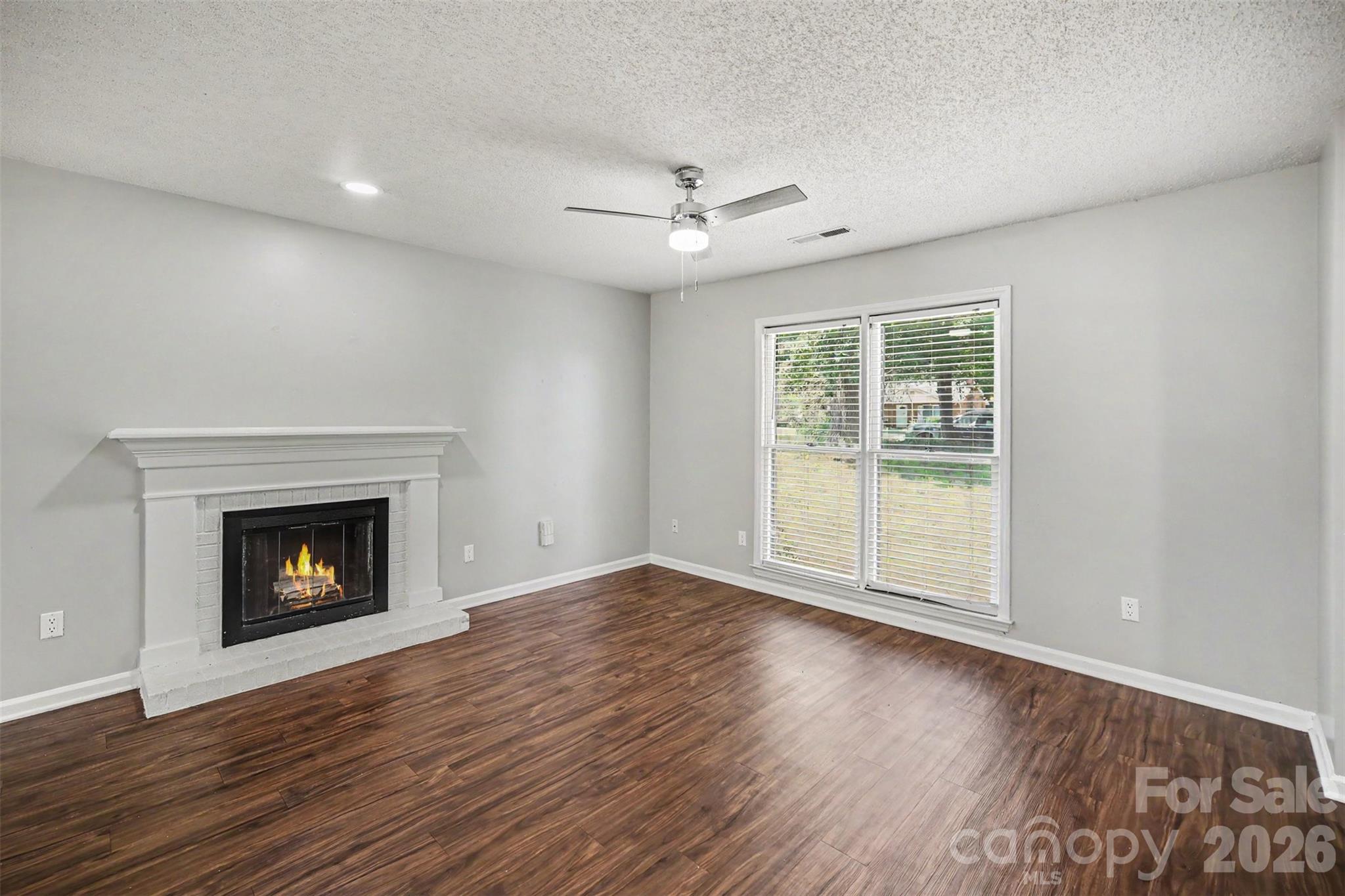 Mcalpine Woods - Residential