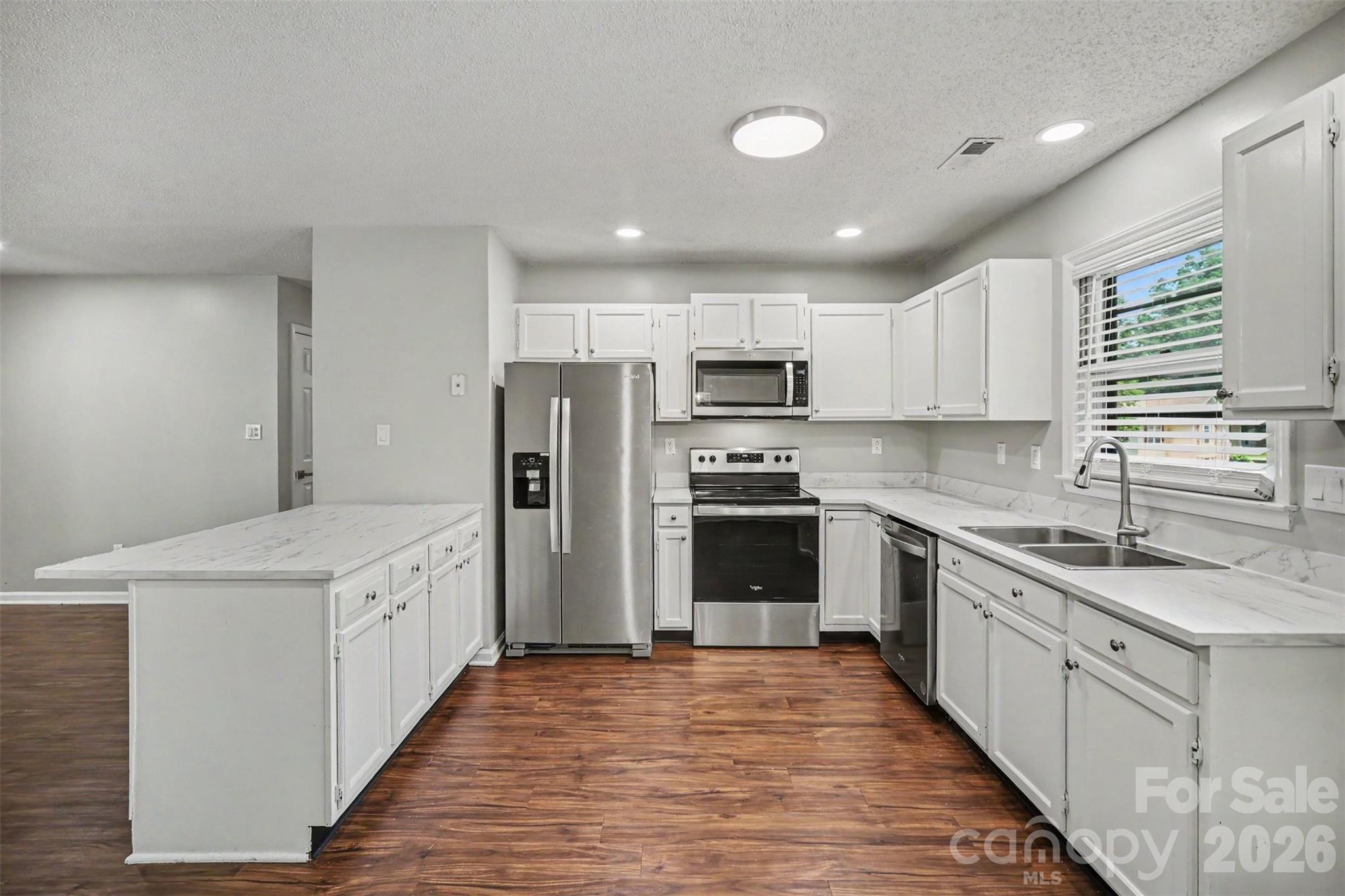 Mcalpine Woods - Residential