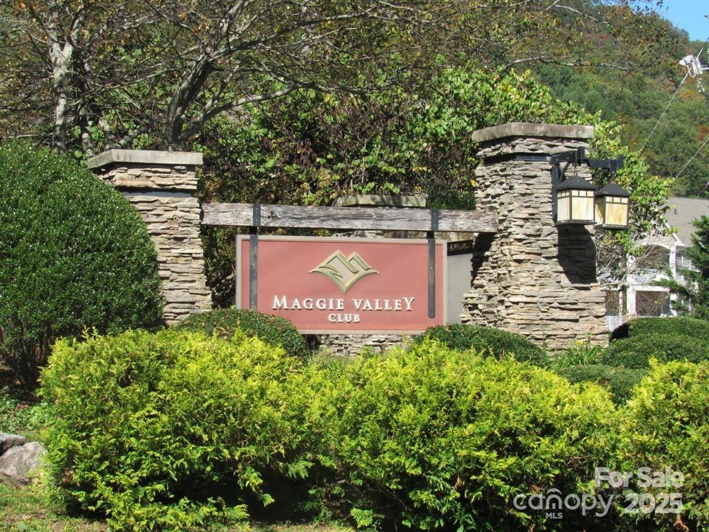Maggie Valley Country Club Est - Residential