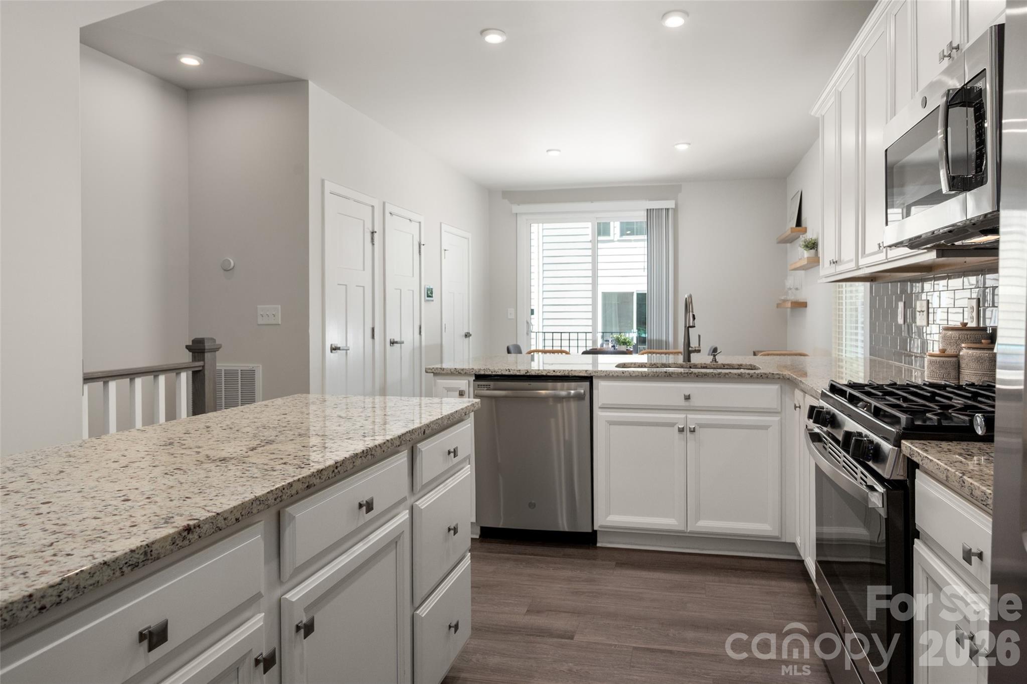 Parkwood Square - Residential