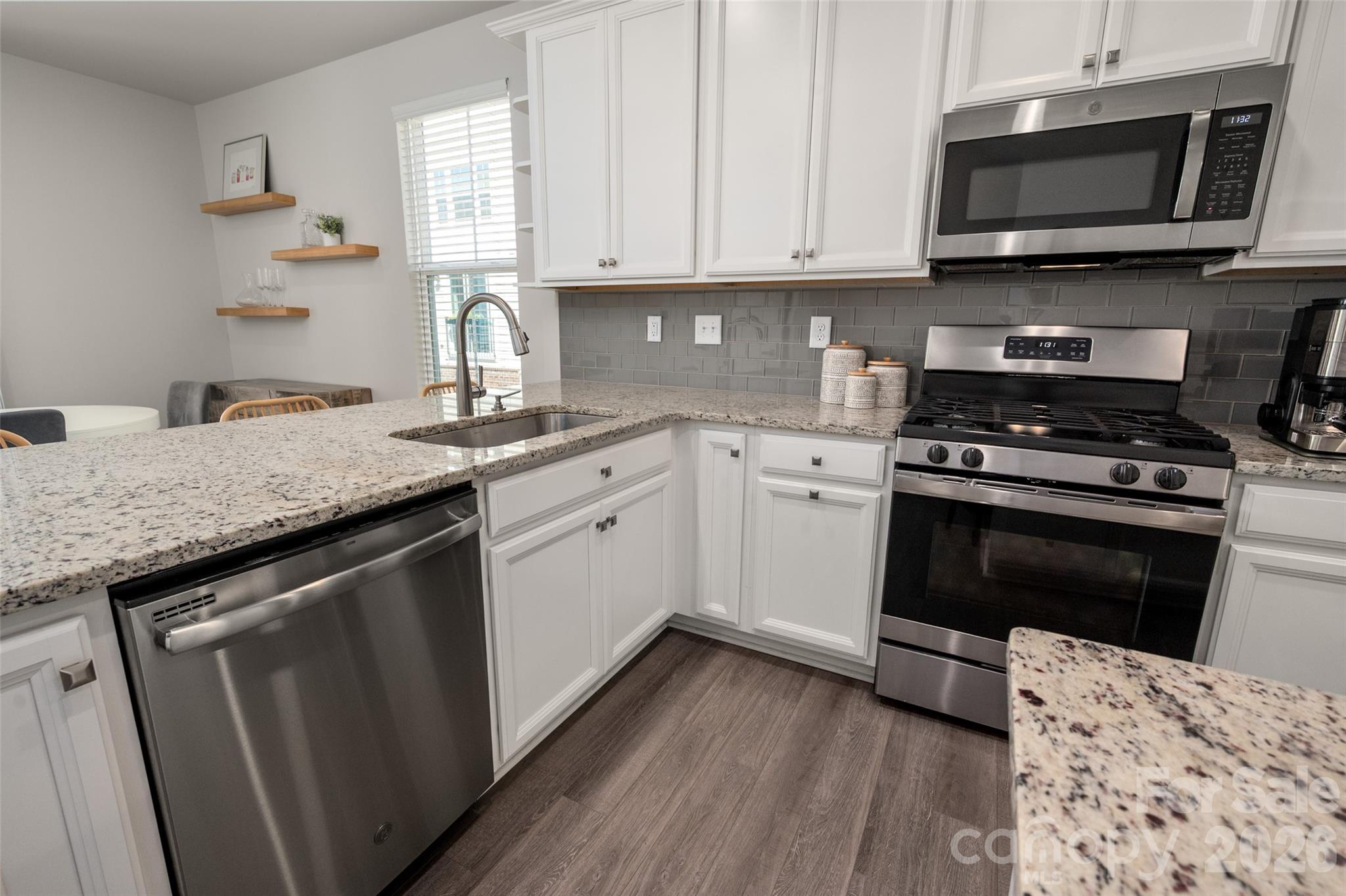 Parkwood Square - Residential