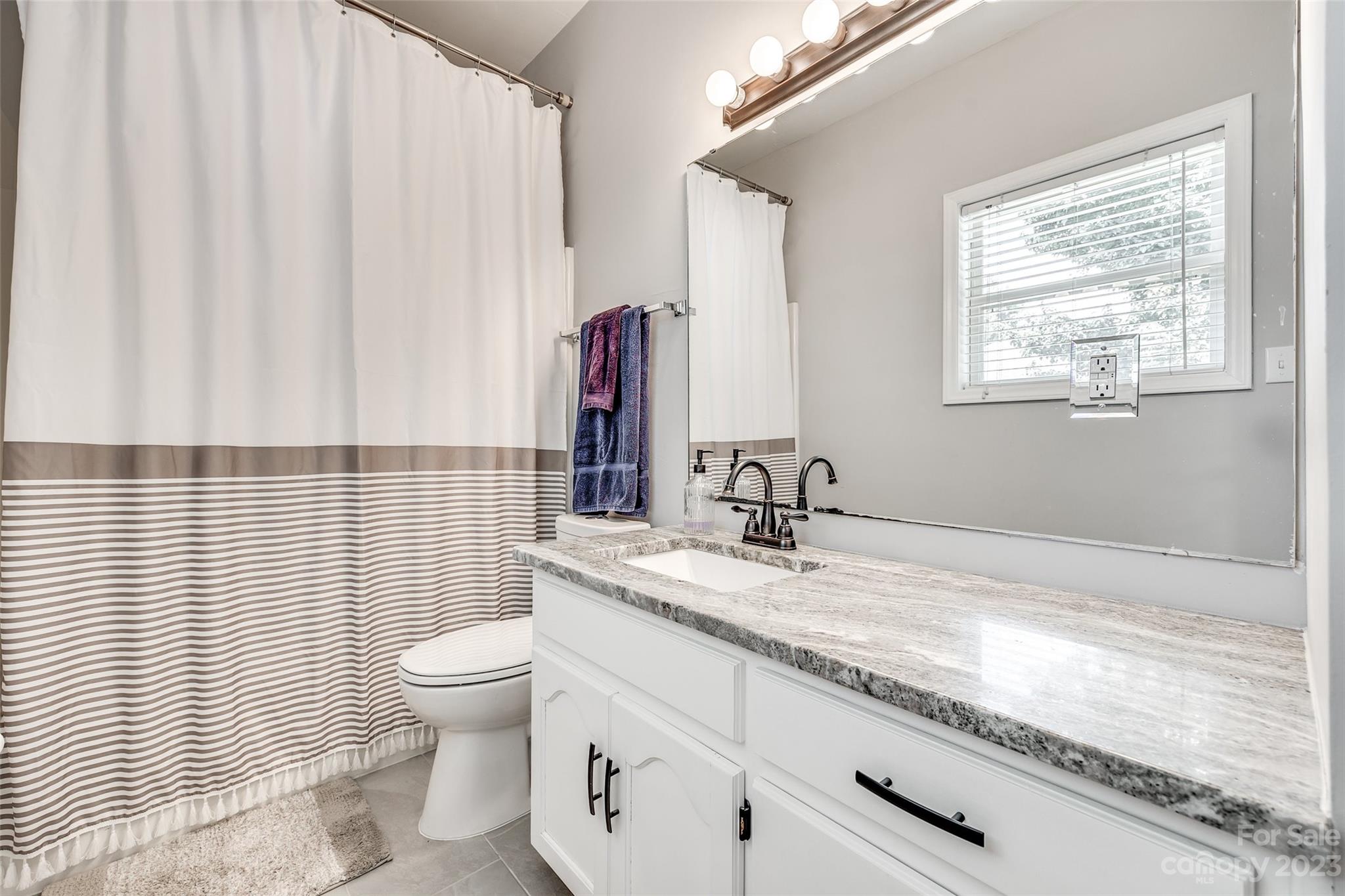 Adams Bluff - Residential