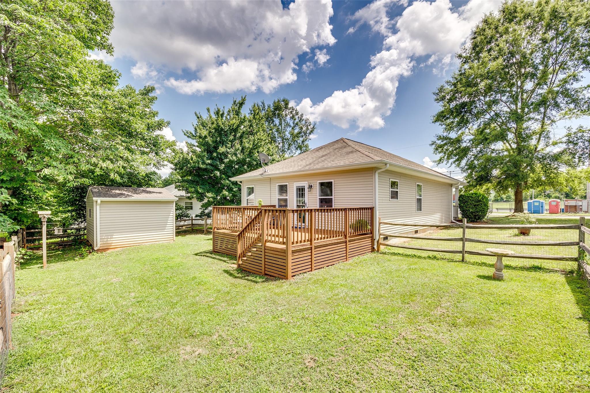 Adams Bluff - Residential