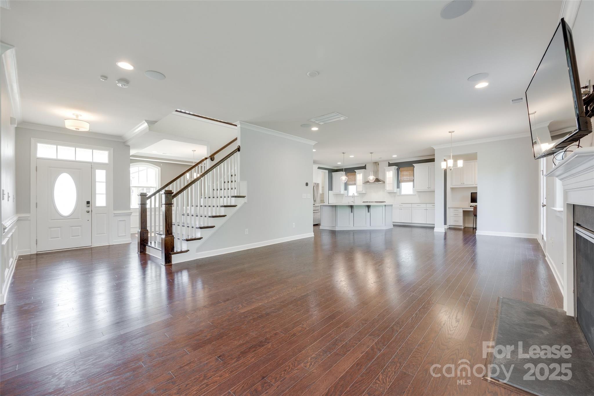 Lake Crest - Residential Lease