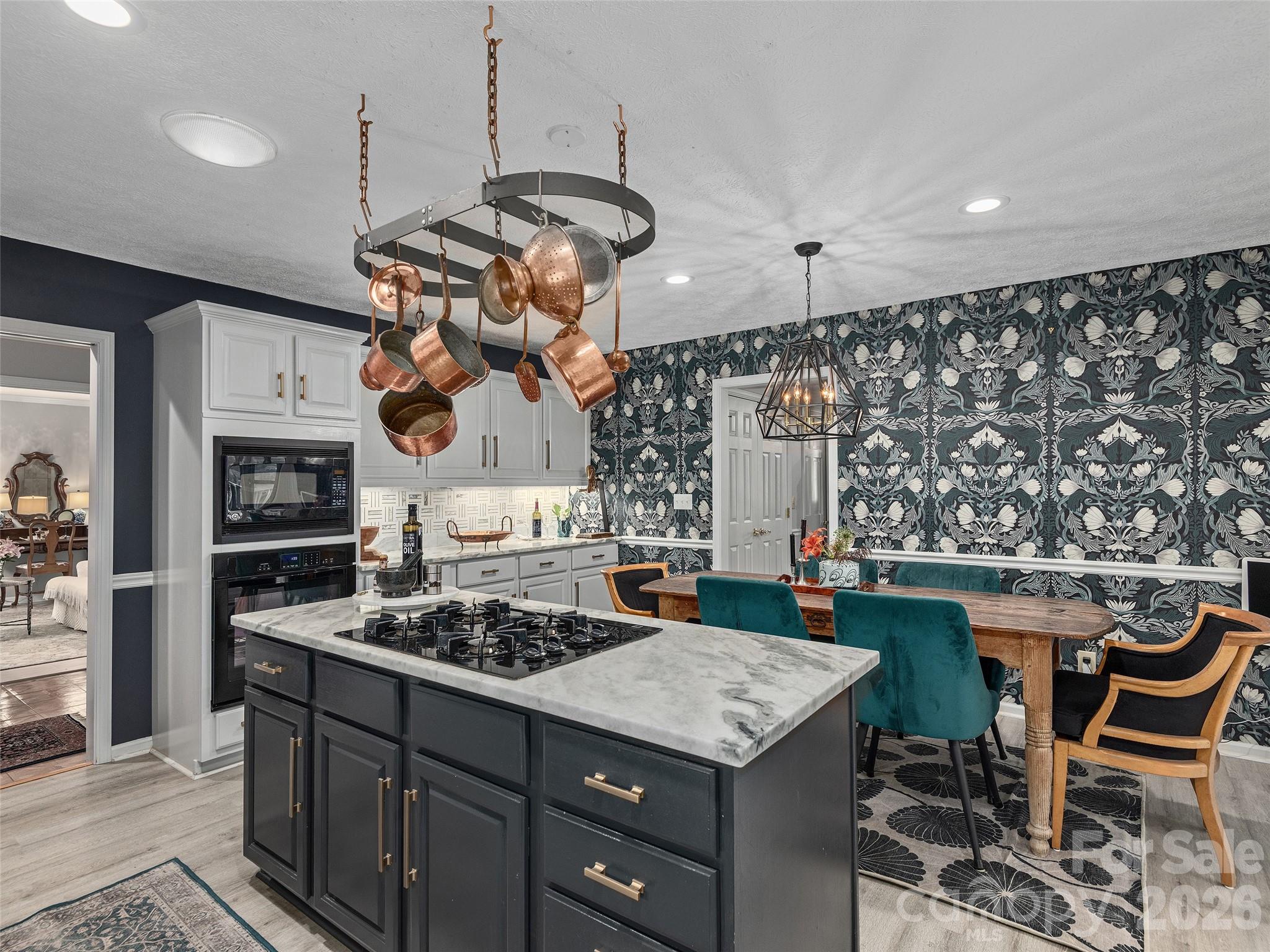 Crooked Creek - Residential