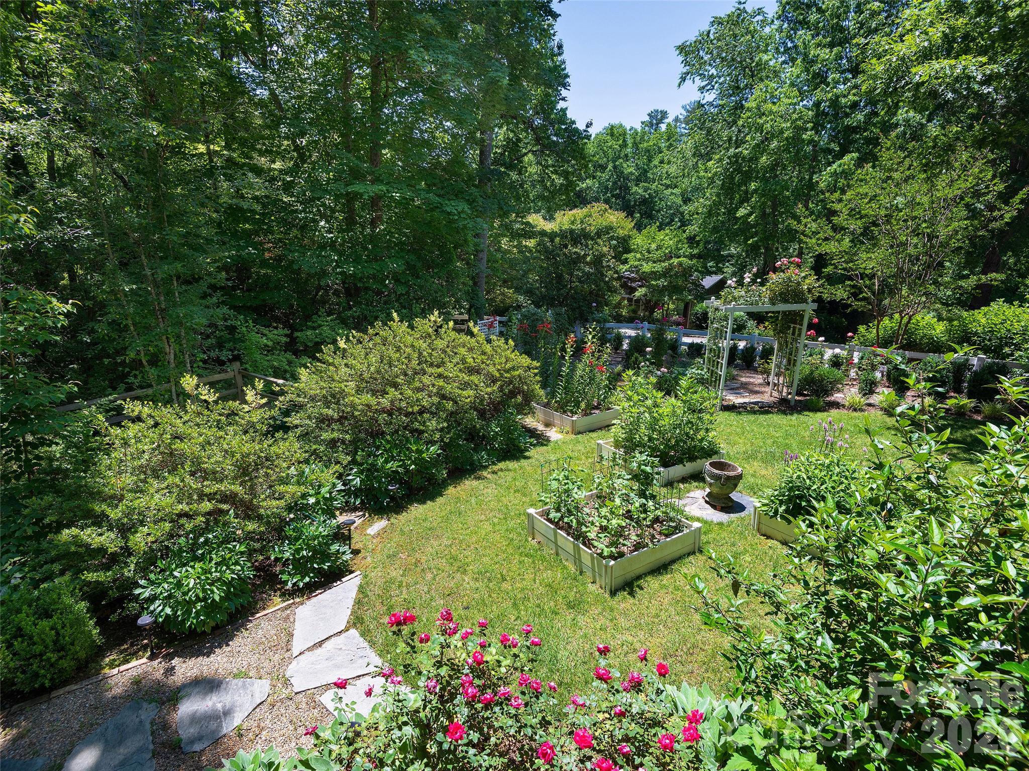 Crooked Creek - Residential