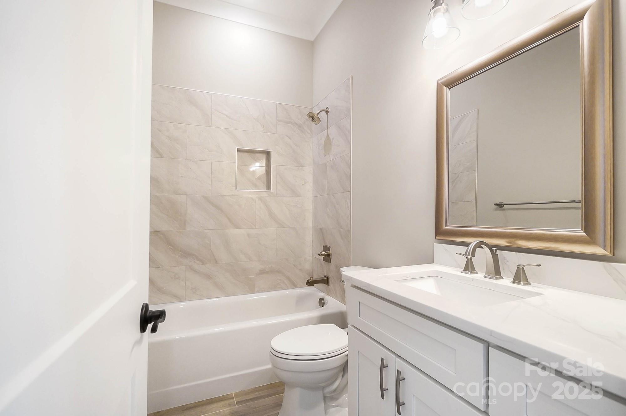 Beacon Pointe - Residential