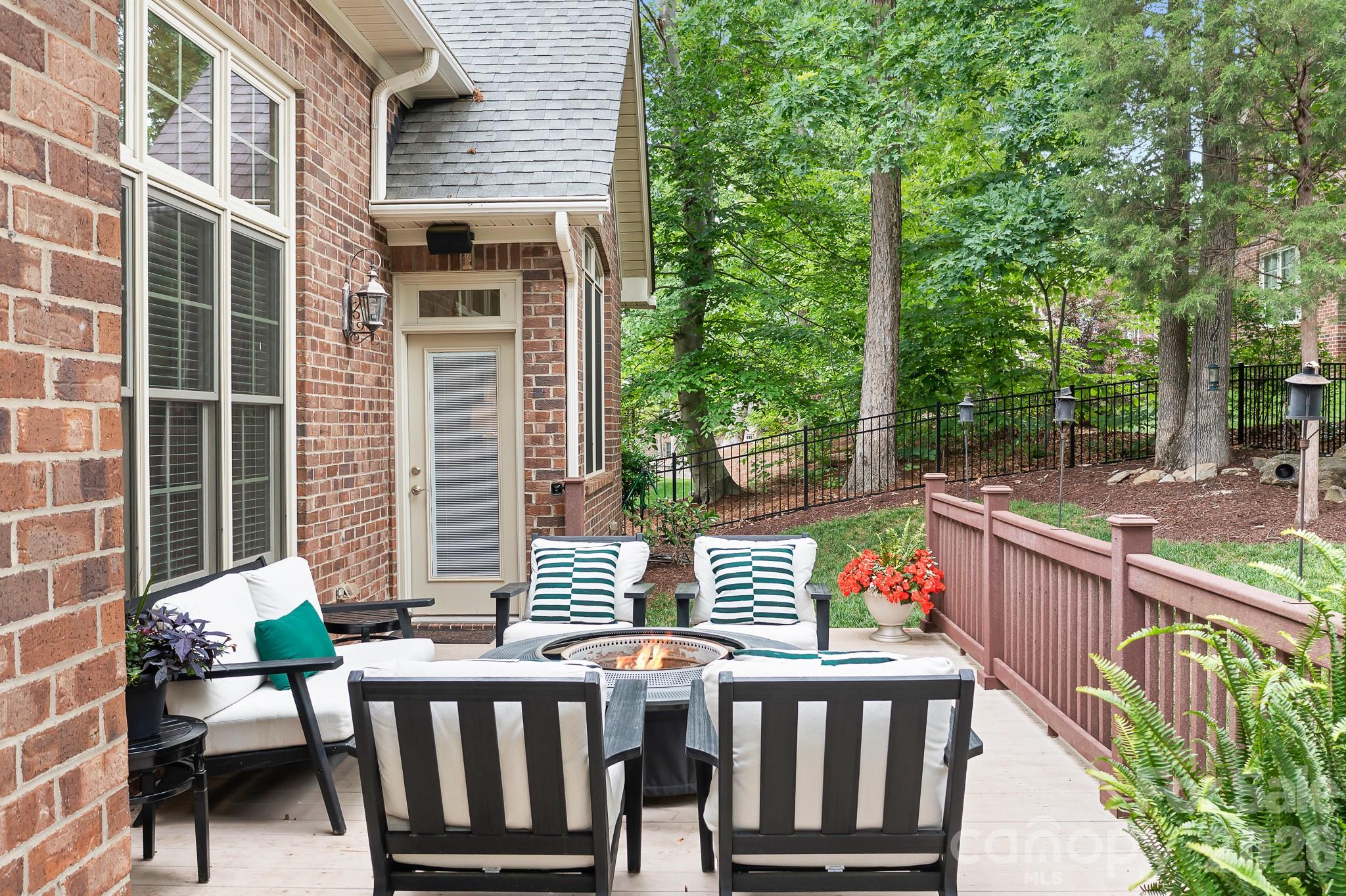Treetops At Cowans Ford - Residential