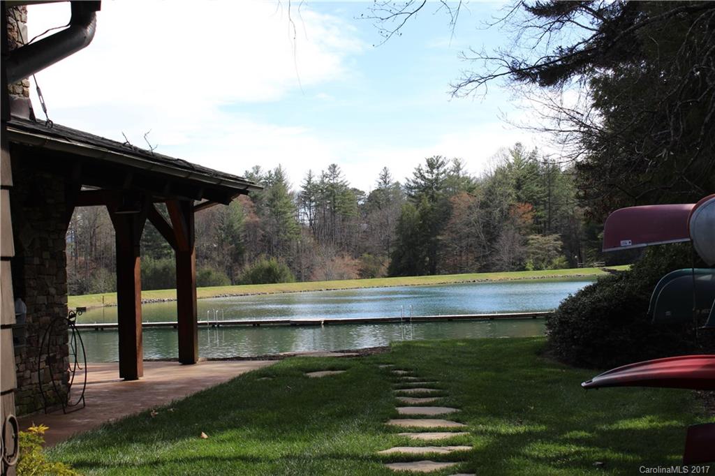 Straus Park - Land