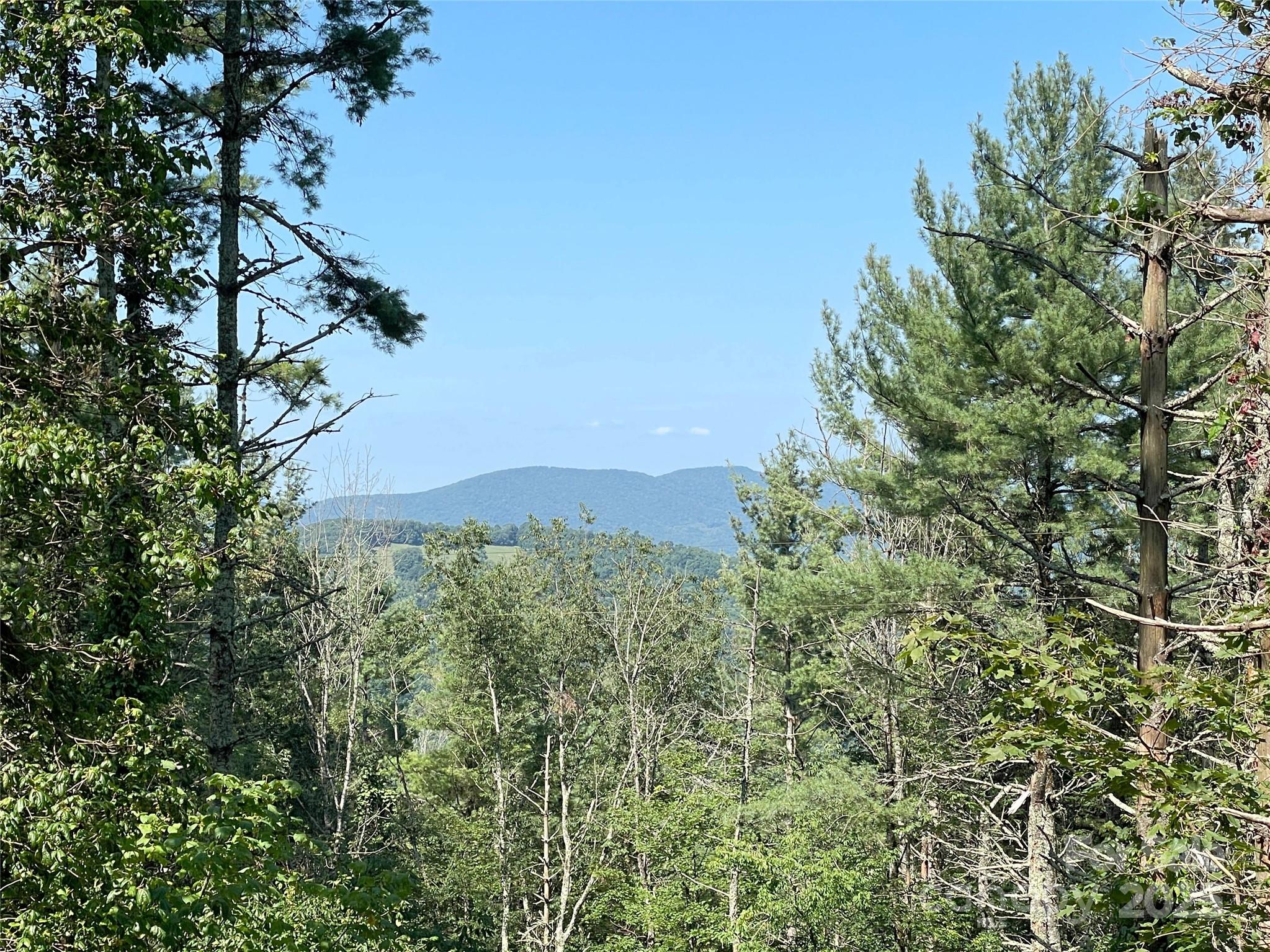 Eagles Nest - Land