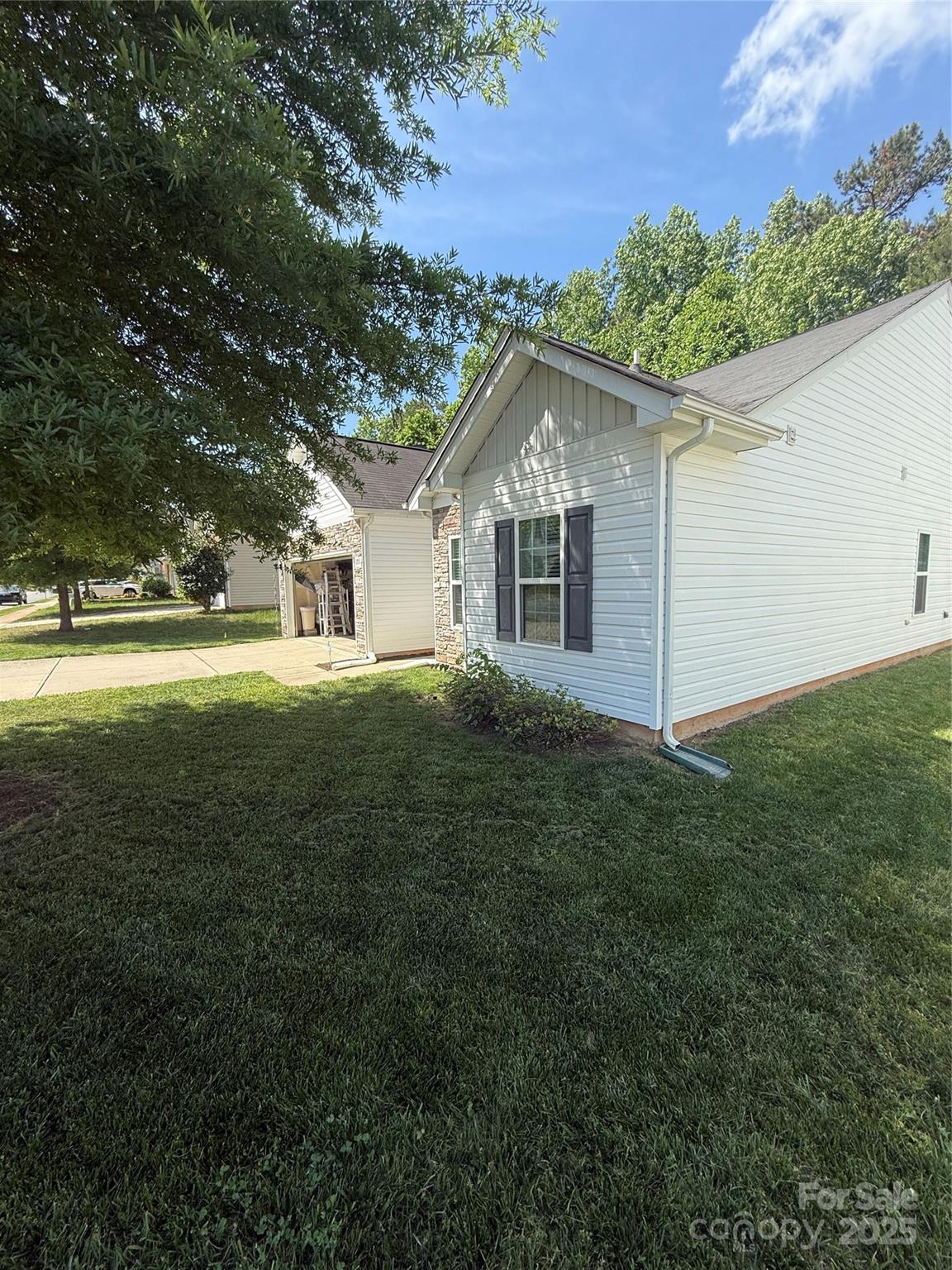 Applegate - Residential