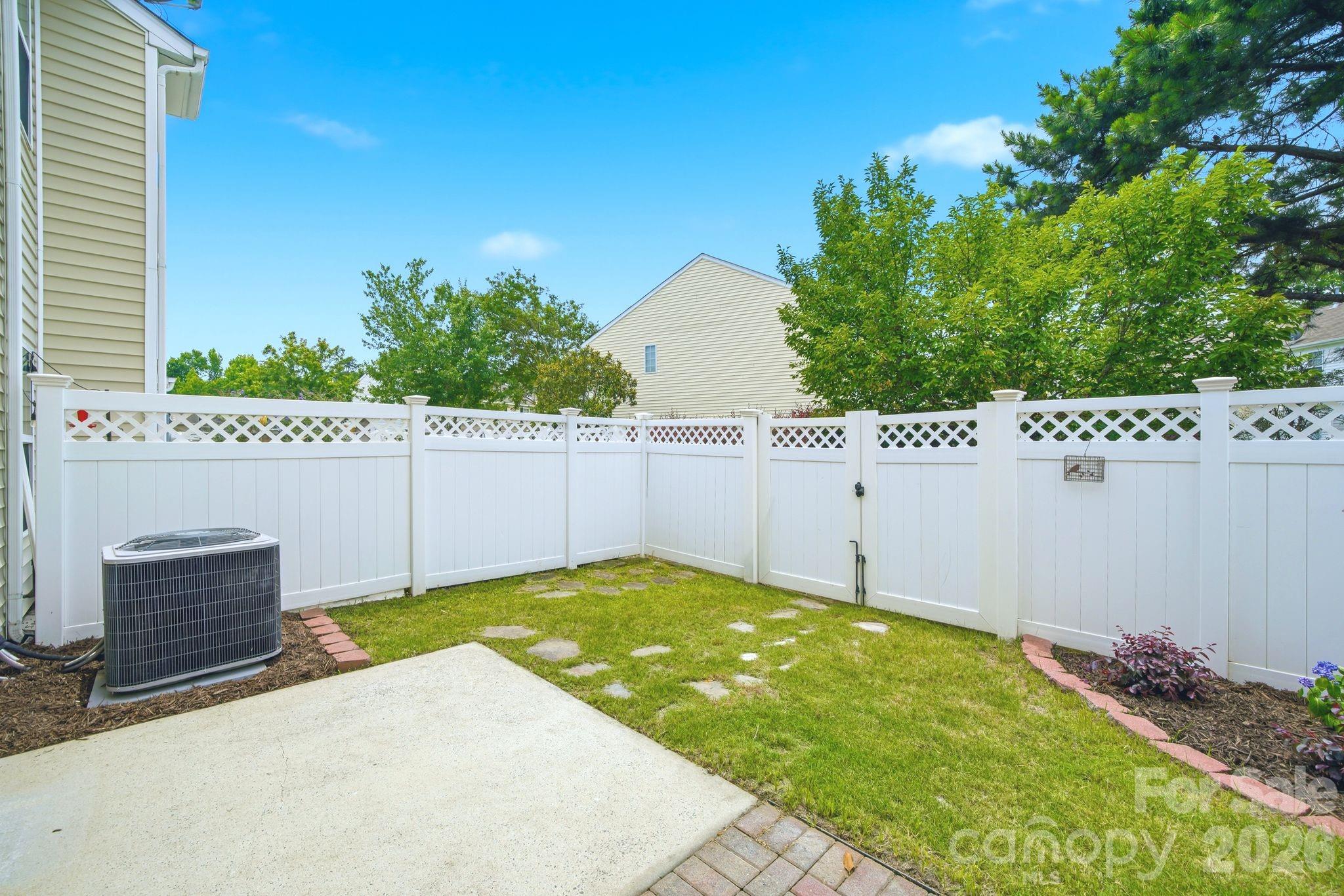 Charlotte Pines - Residential