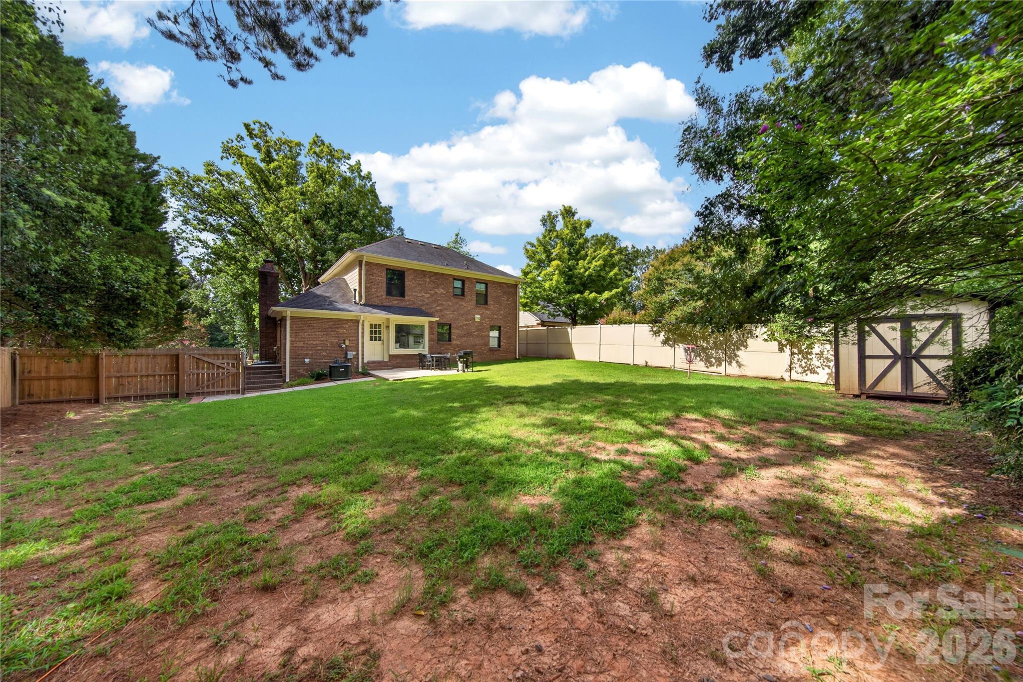Sardis Forest - Residential
