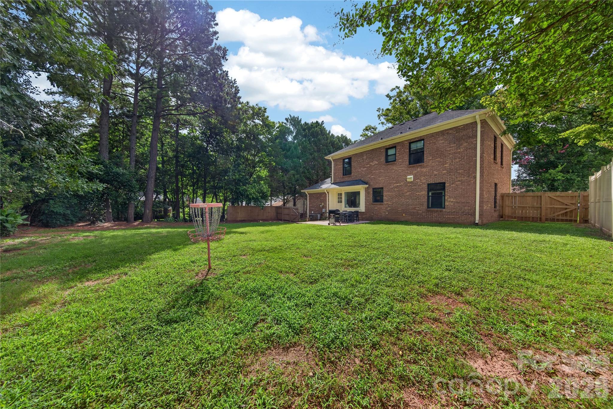 Sardis Forest - Residential