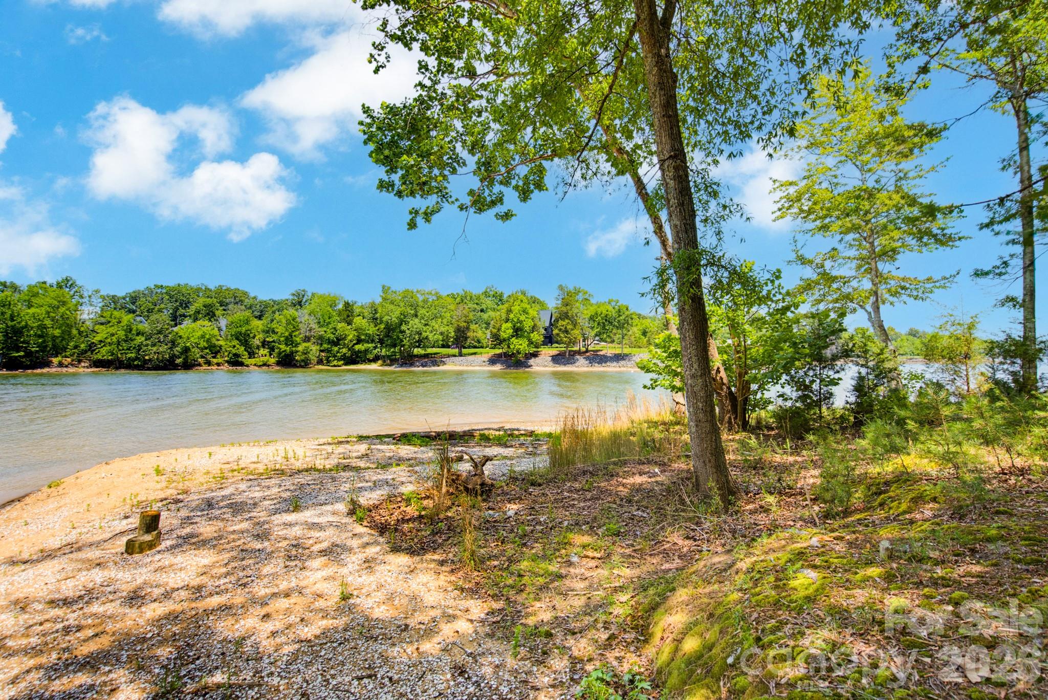 McLean - South Shore - Land