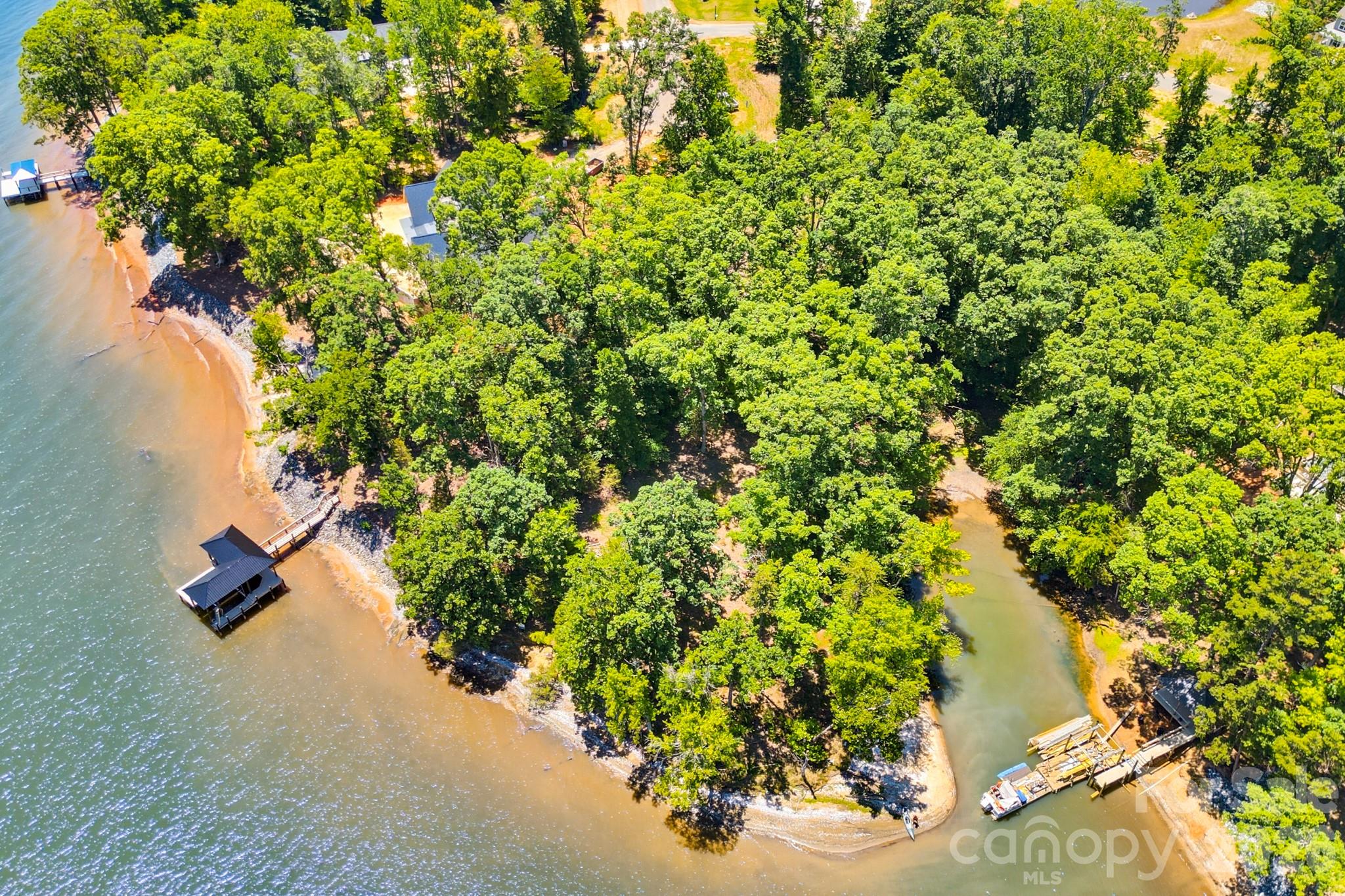 McLean - South Shore - Land