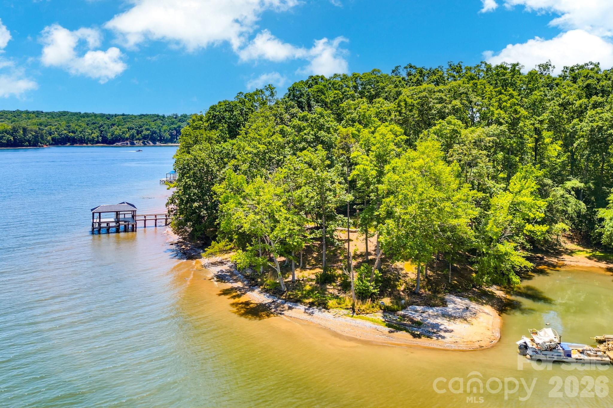 McLean - South Shore - Land