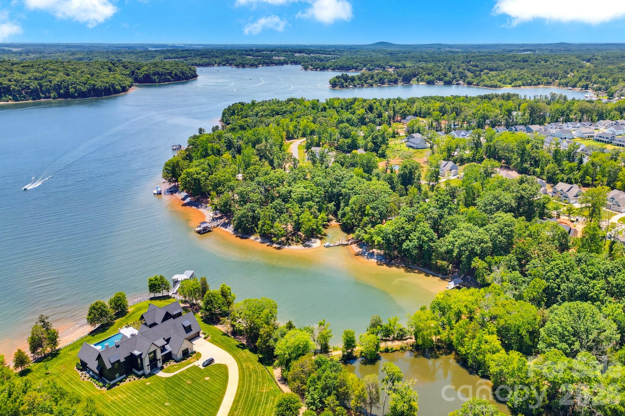 McLean - South Shore - Land