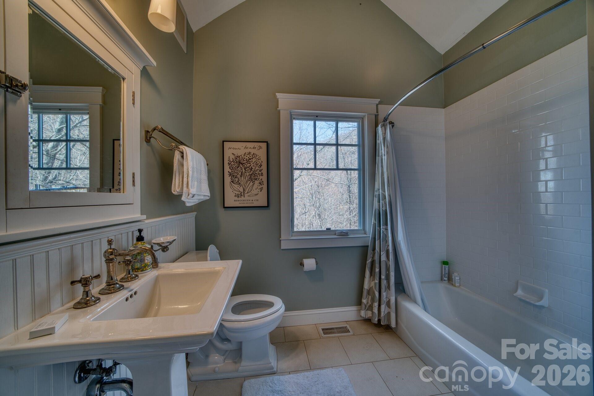 Creston - Residential